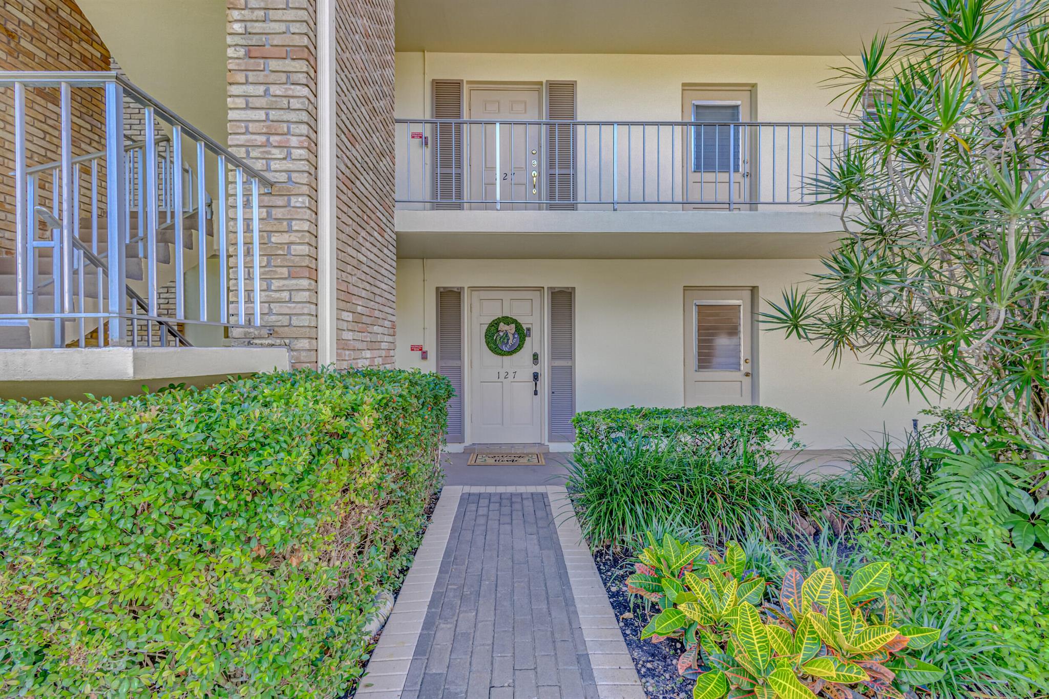 5560 Tamberlane Cir #127