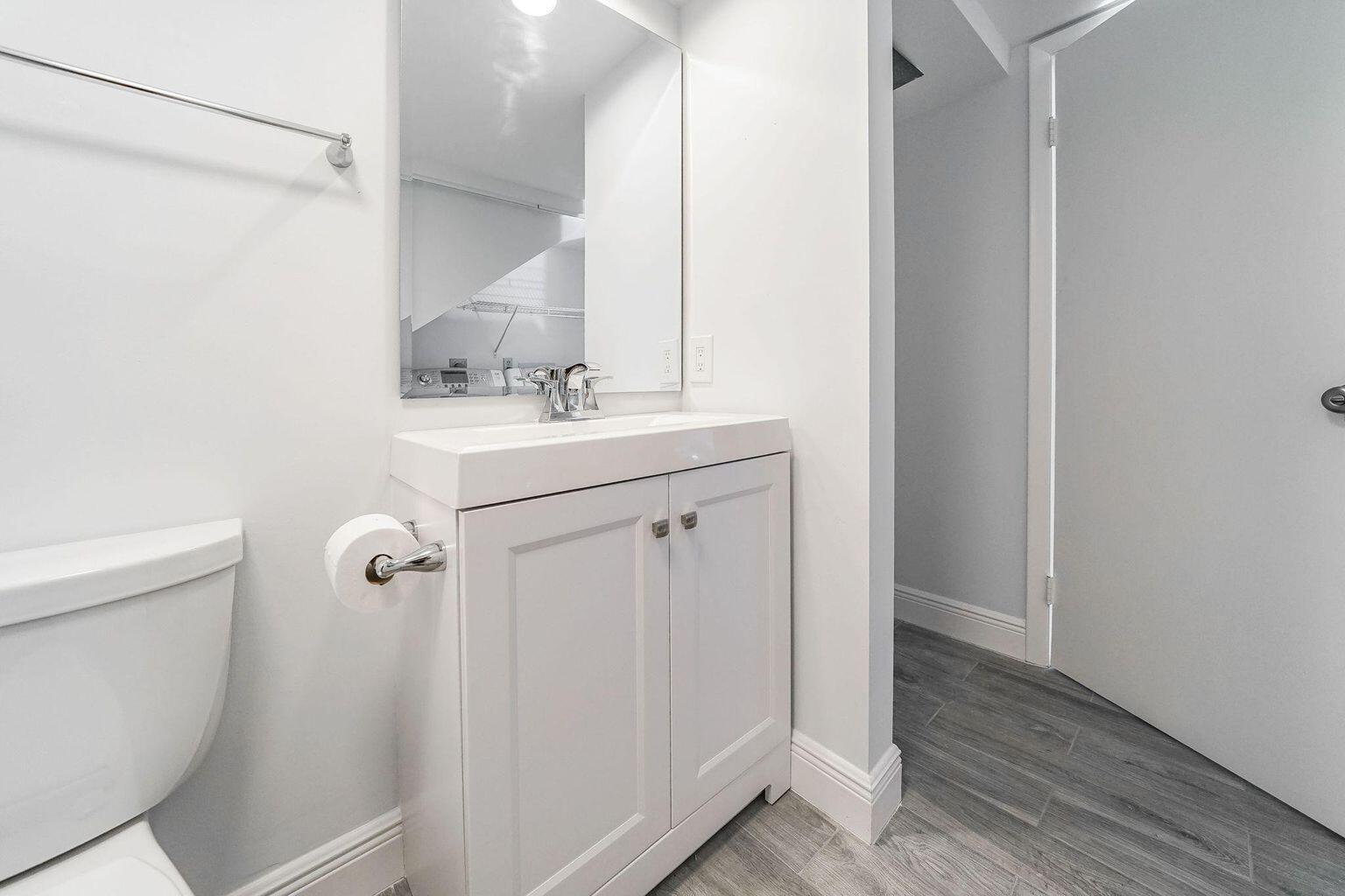 825 Center St #32a Jupiter, FL 33458