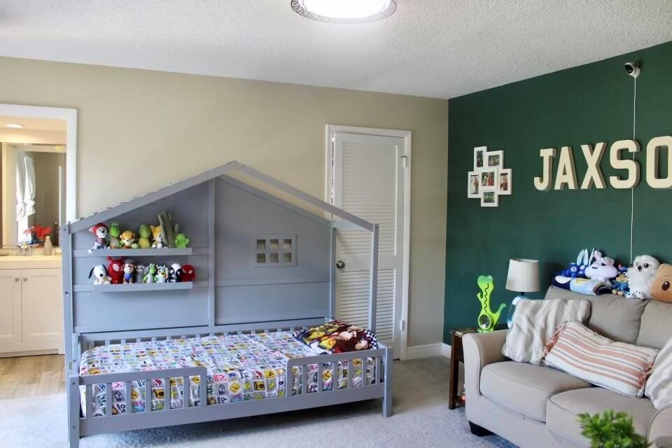 825 Center St #32a Jupiter, FL 33458