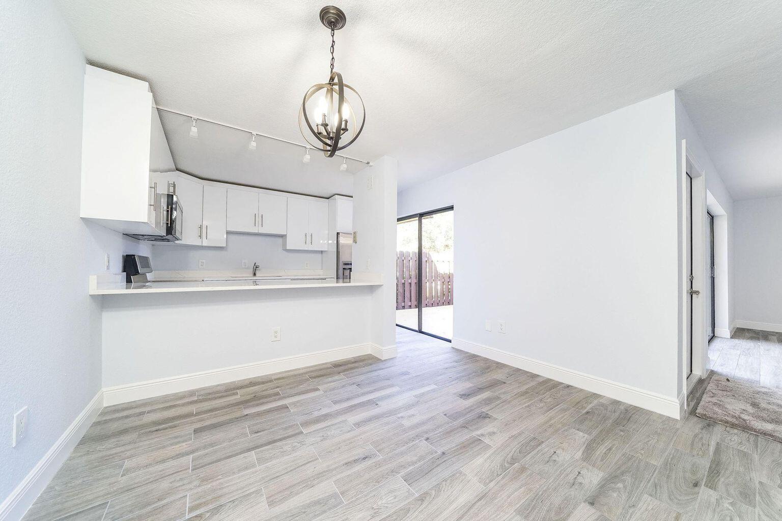 825 Center St #32a Jupiter, FL 33458