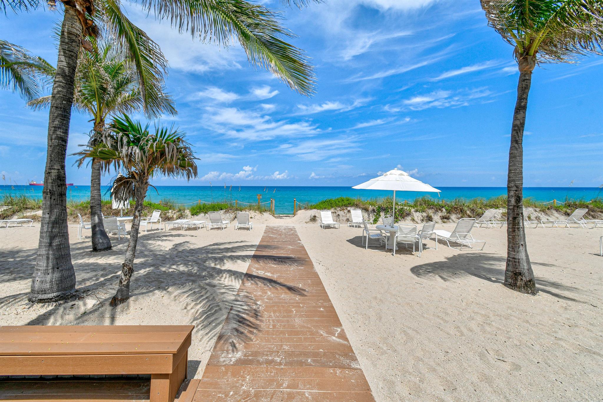 170 N Ocean Blvd #206