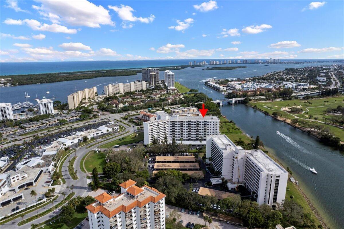 336 Golfview Rd #303