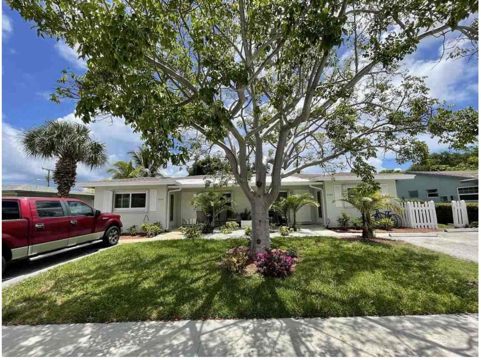 2300 NE 5th Ave #2