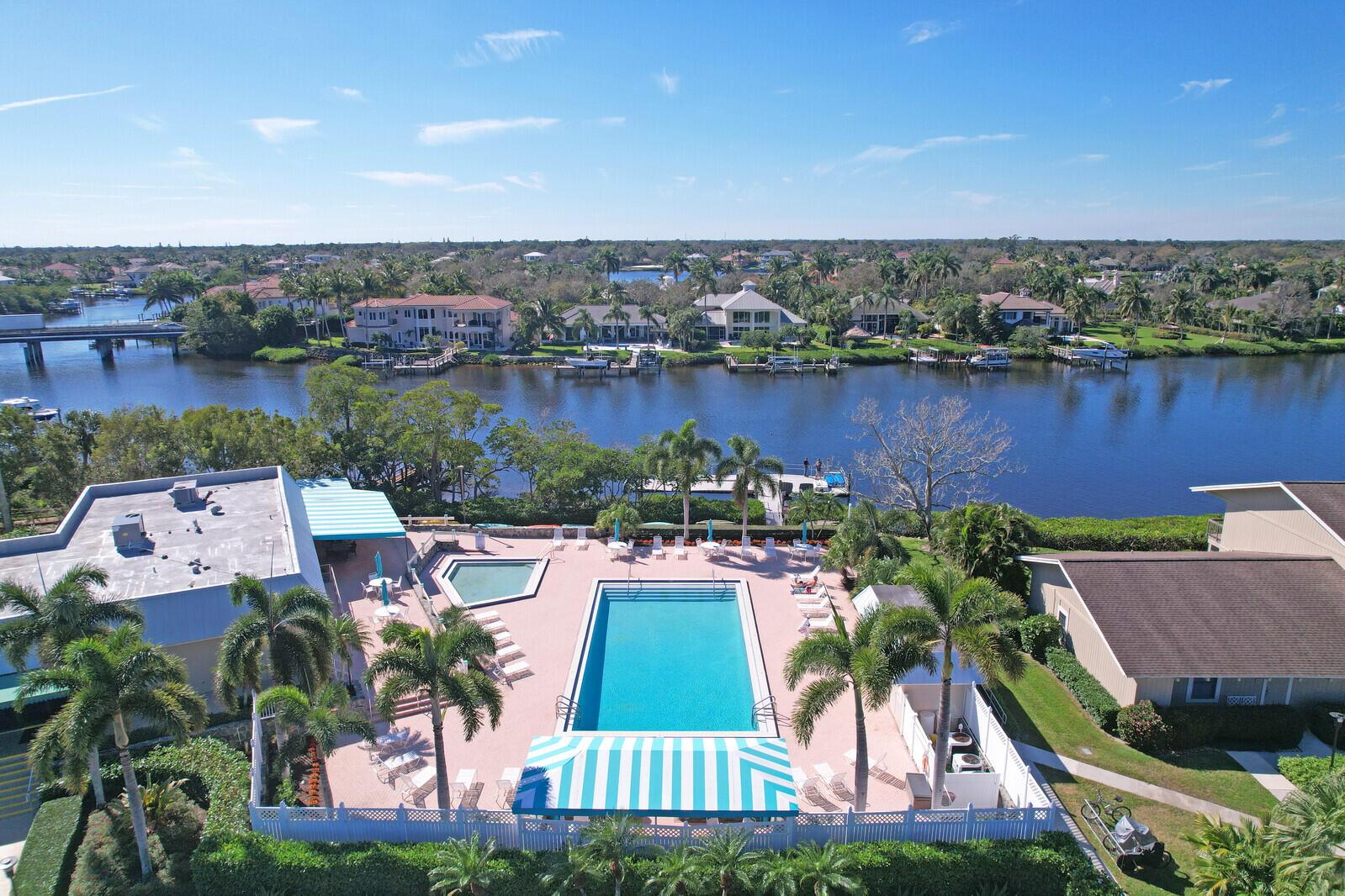 18439 SE Wood Hvn Ln #L Jupiter, FL 33469