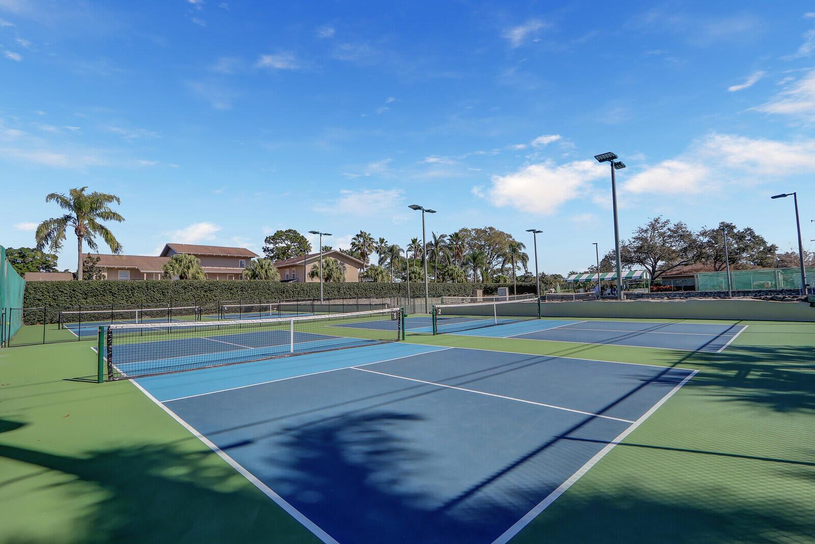 18439 SE Wood Hvn Ln #L Jupiter, FL 33469