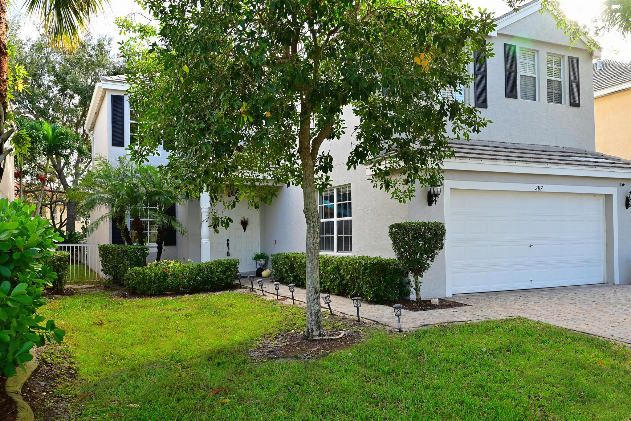 287 Berenger Walk