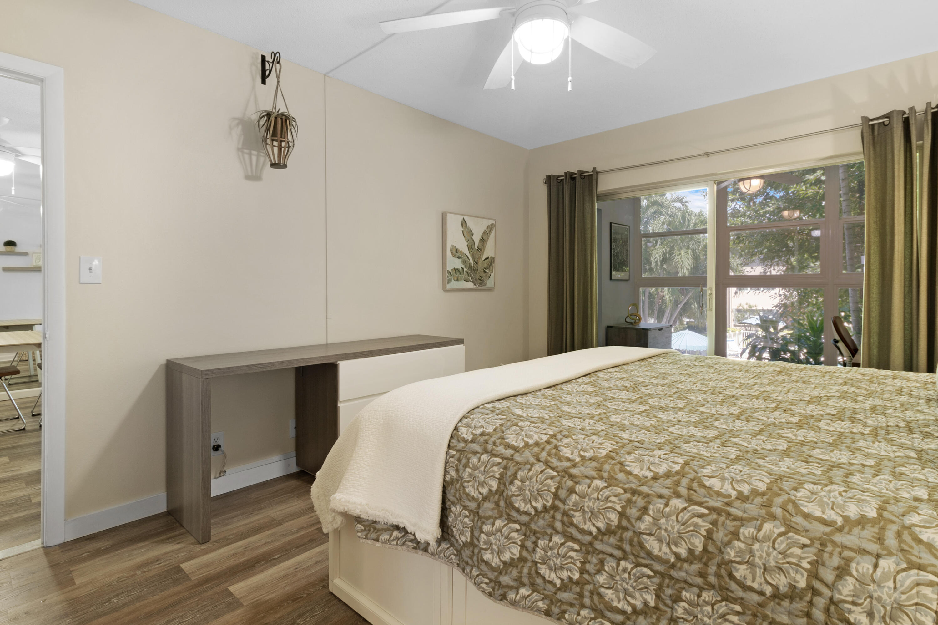 1481 S Ocean #208e Pompano Beach, FL 33062