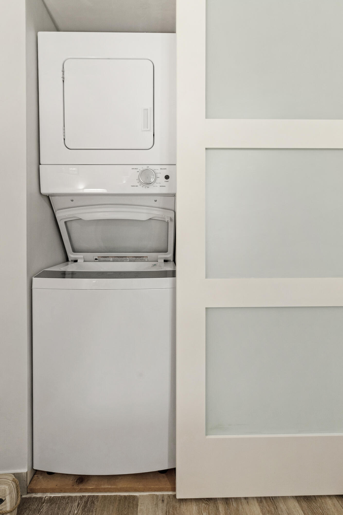 1481 S Ocean #208e Pompano Beach, FL 33062