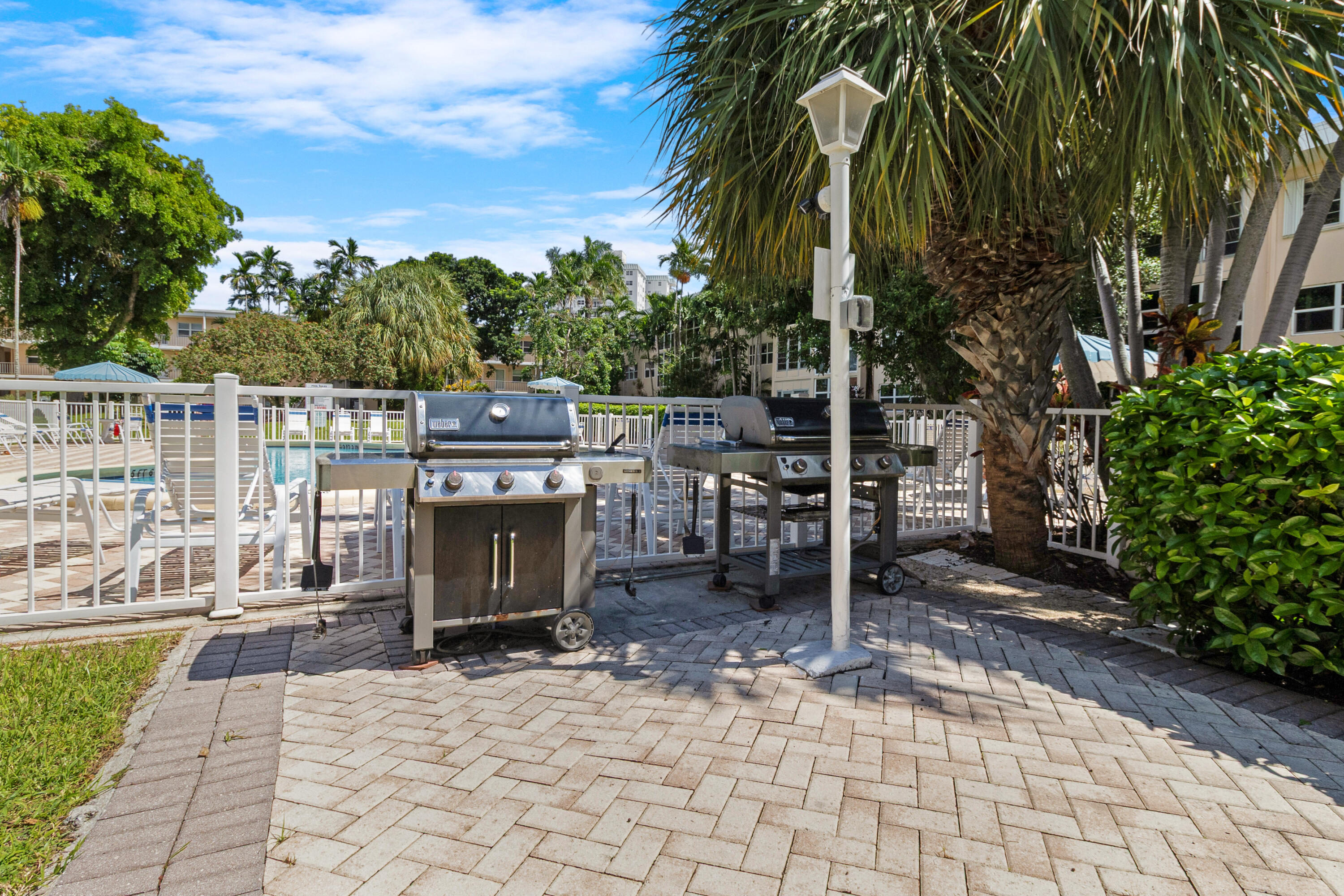 1481 S Ocean #208e Pompano Beach, FL 33062