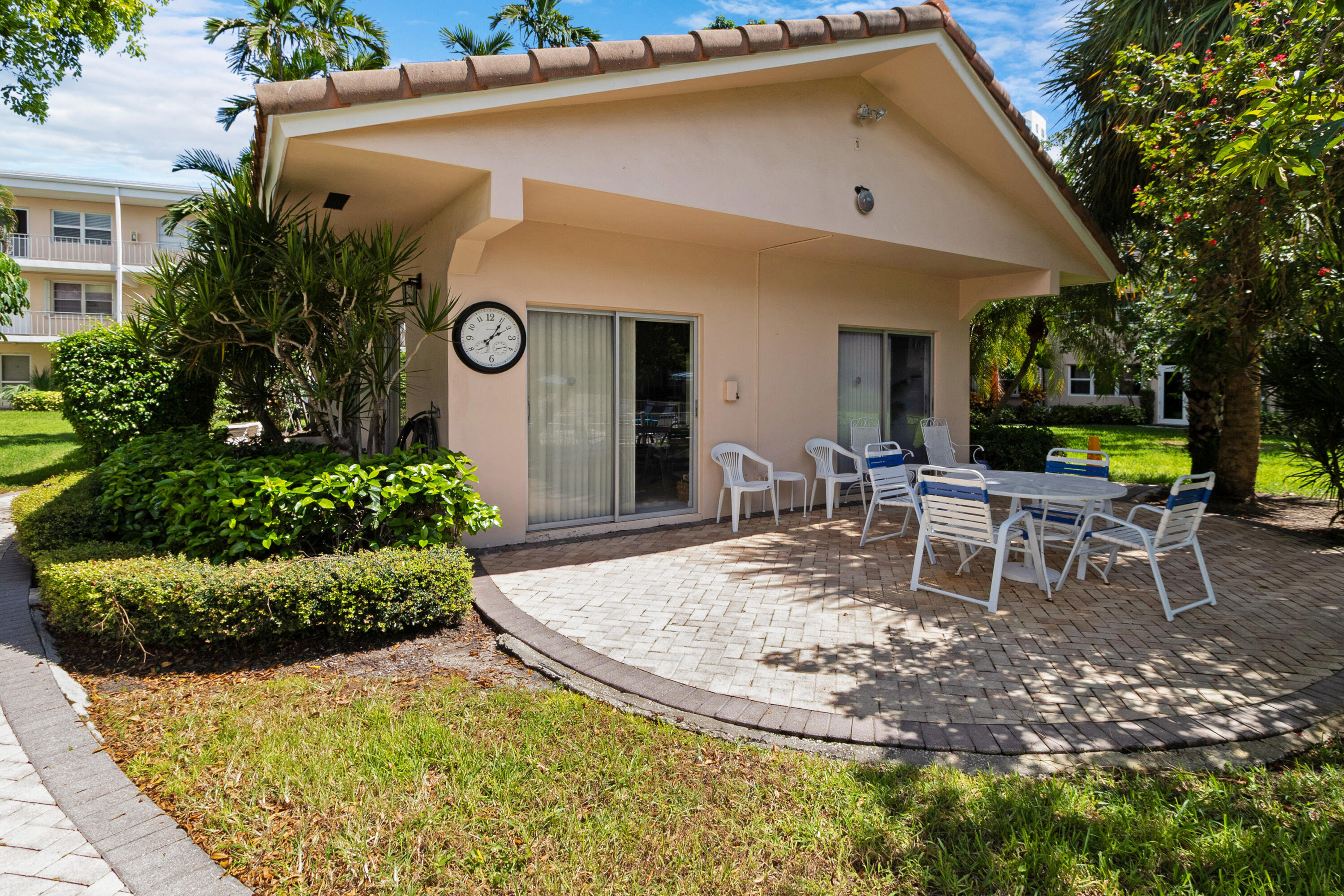 1481 S Ocean #208e Pompano Beach, FL 33062