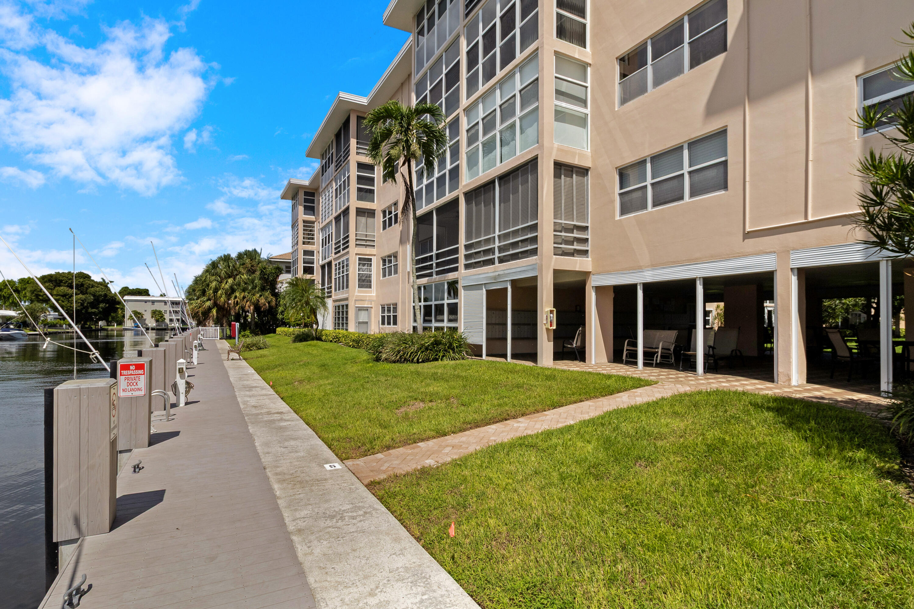 1481 S Ocean #208e Pompano Beach, FL 33062