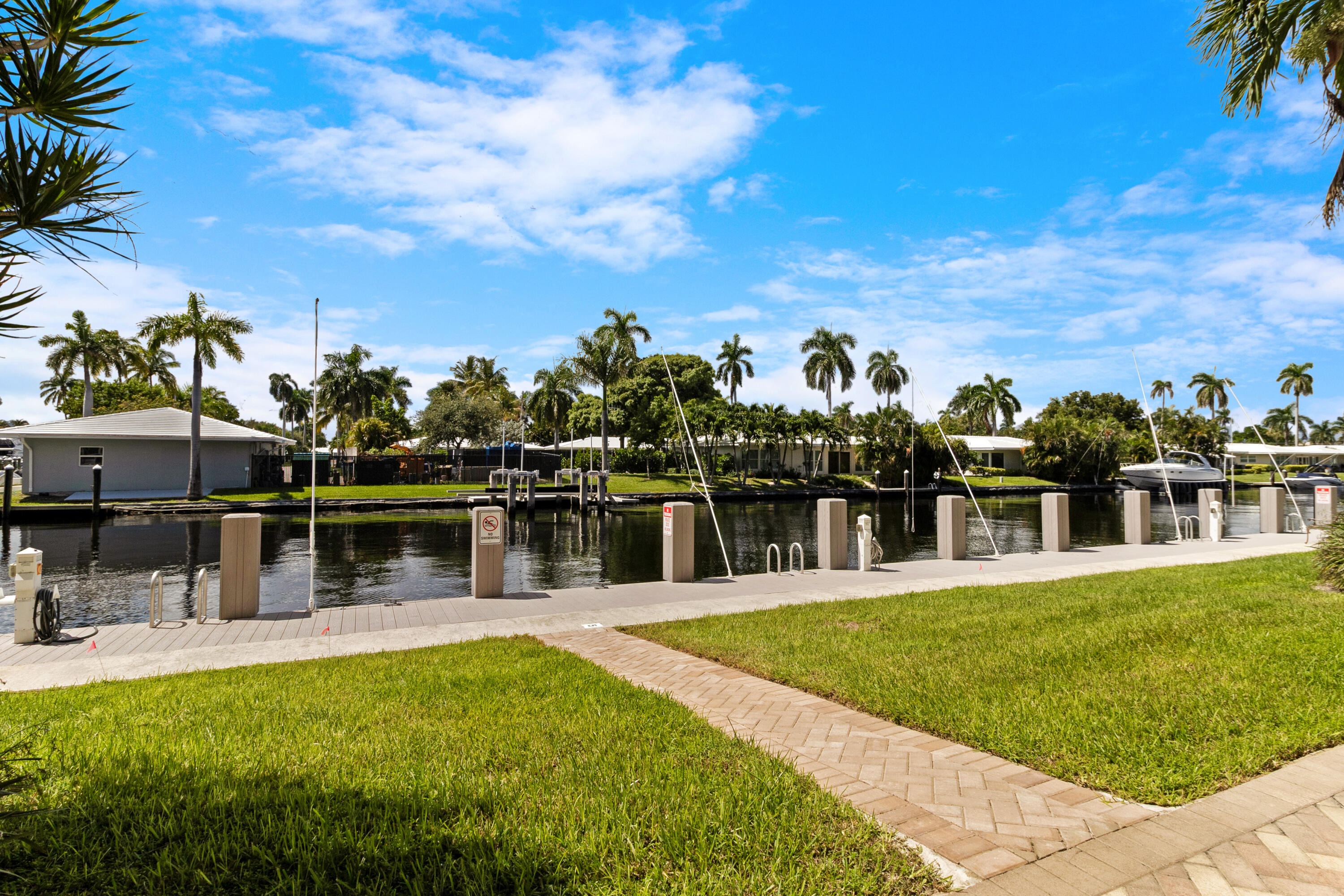 1481 S Ocean #208e Pompano Beach, FL 33062