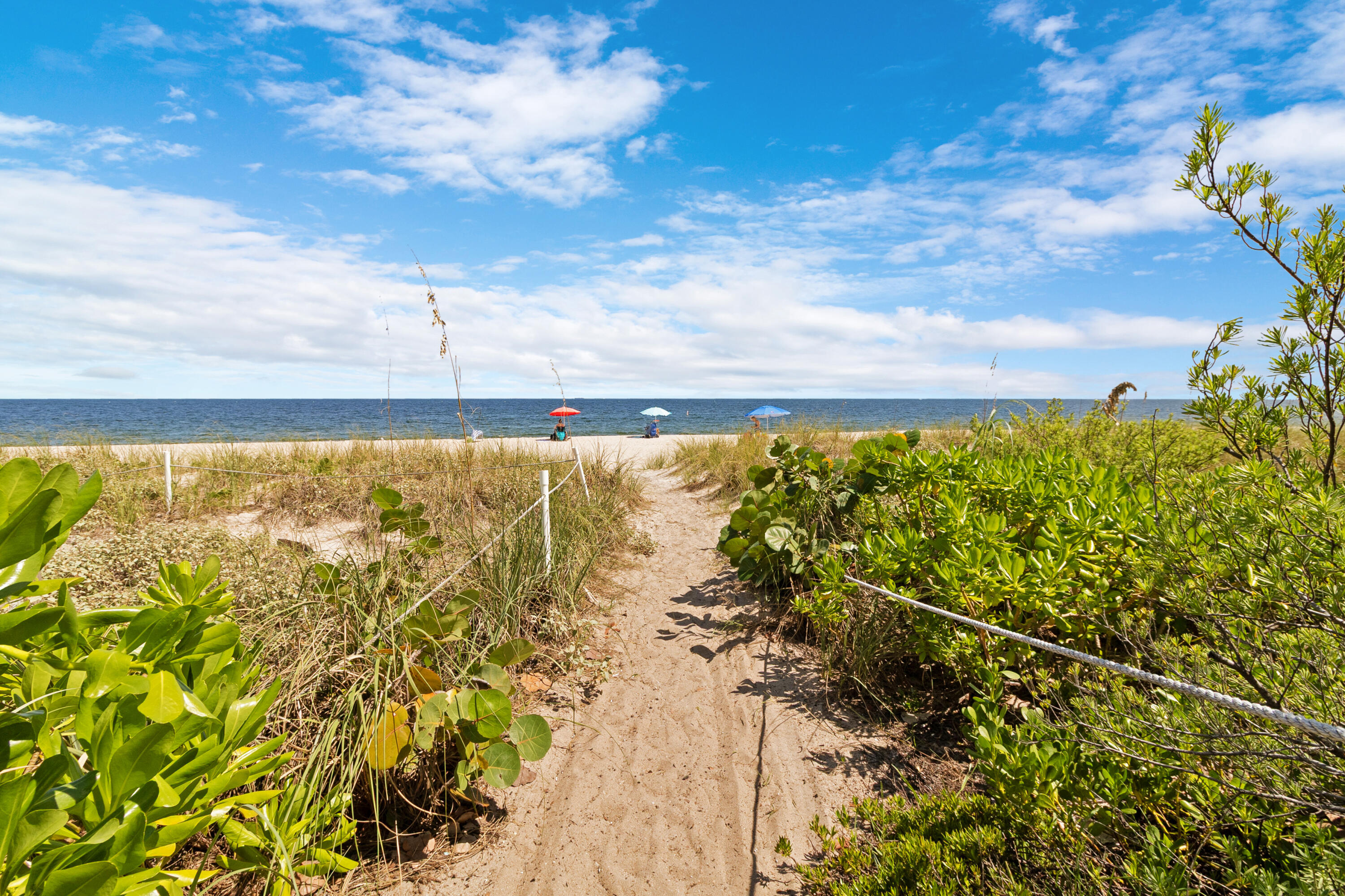 1481 S Ocean #208e Pompano Beach, FL 33062