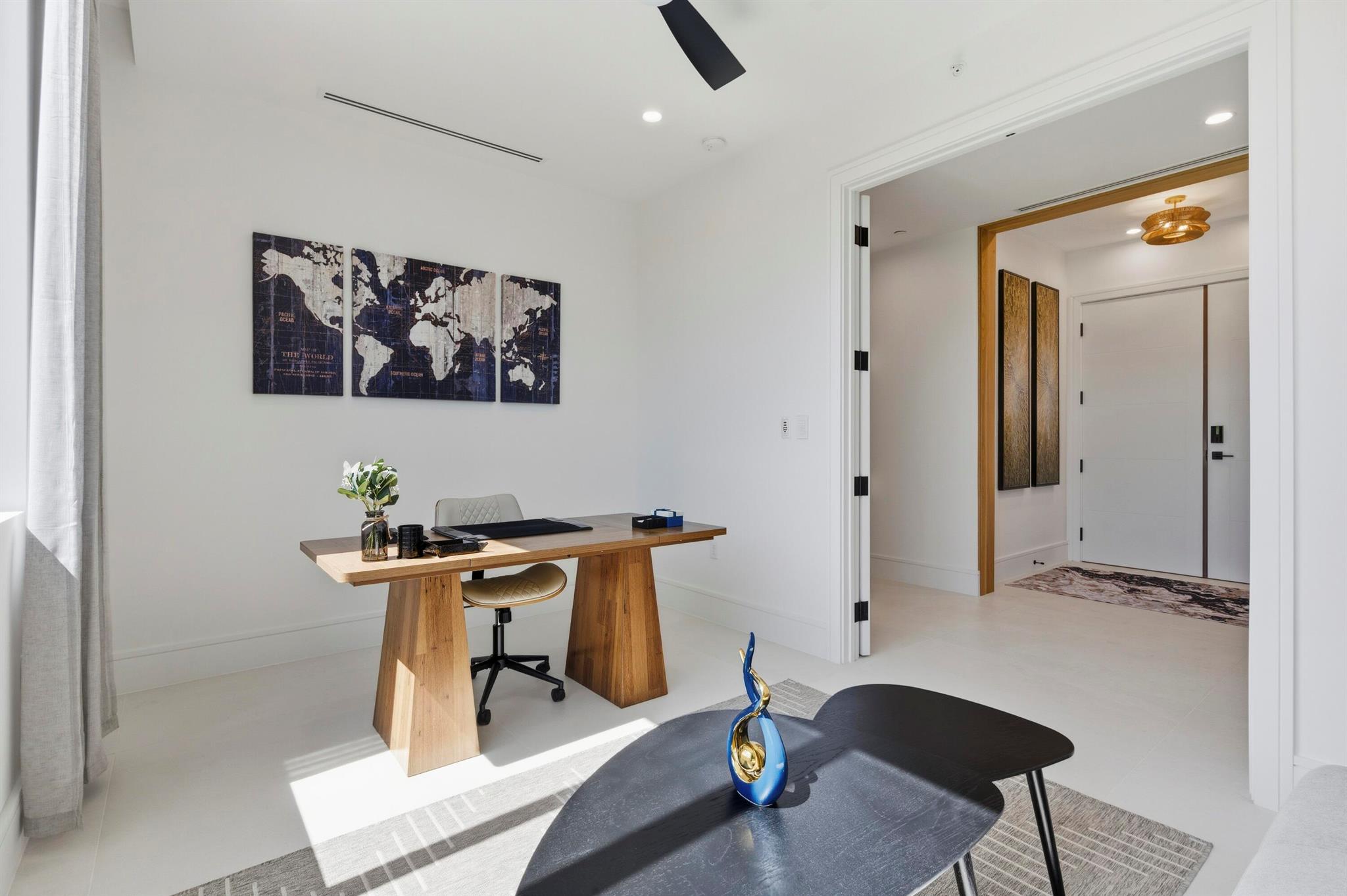 2323 Lake Dr #201 Singer Island, FL 33404