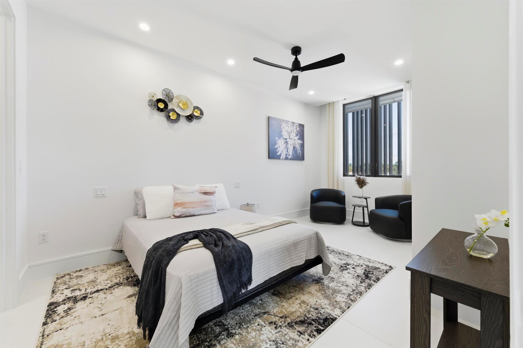 2323 Lake Dr #201 Singer Island, FL 33404