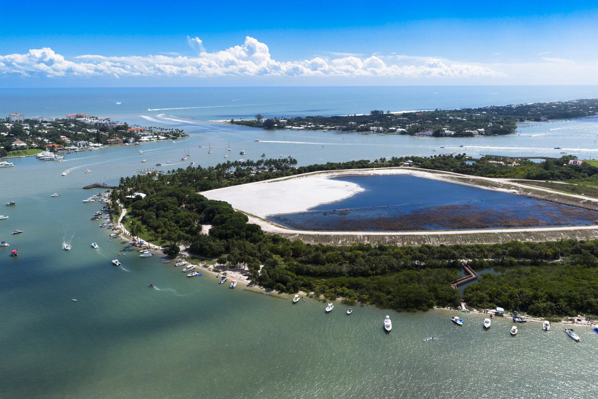 2323 Lake Dr #201 Singer Island, FL 33404