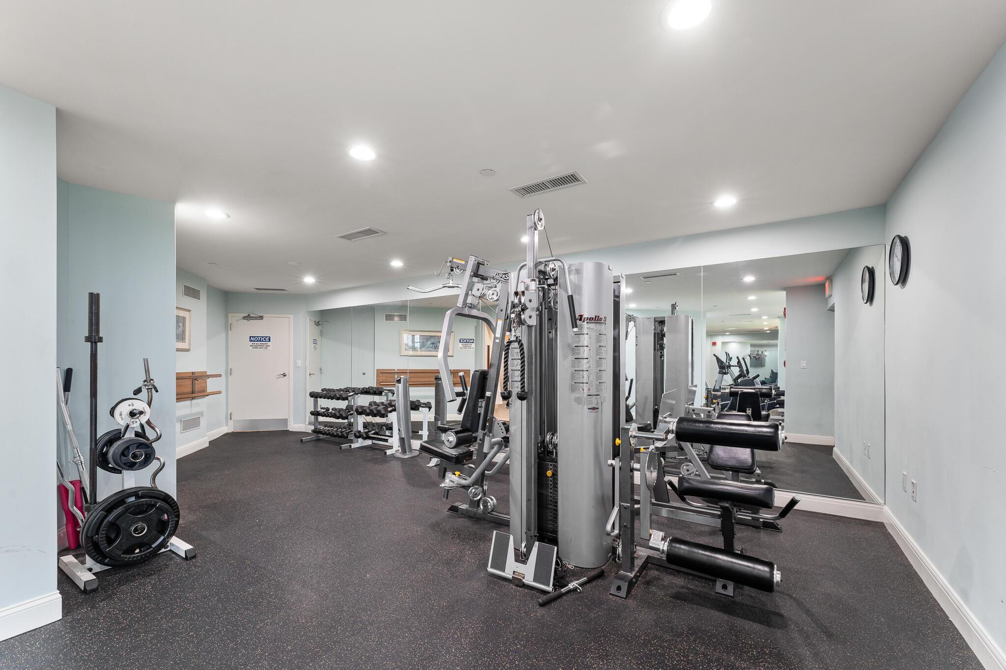 3000 N Ocean Dr #17d Riviera Beach, FL 33404