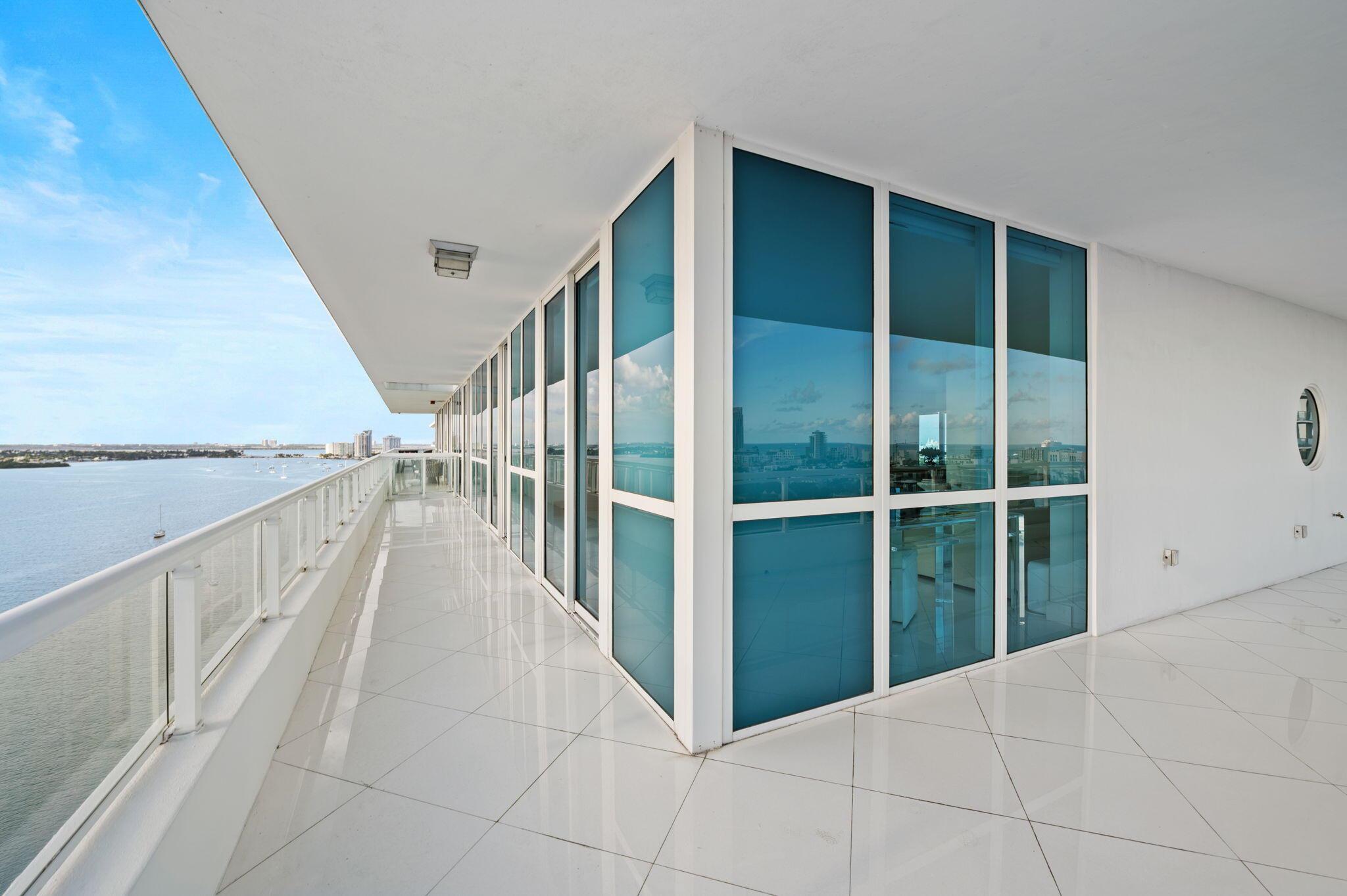 image The Bentley Bay Condo20