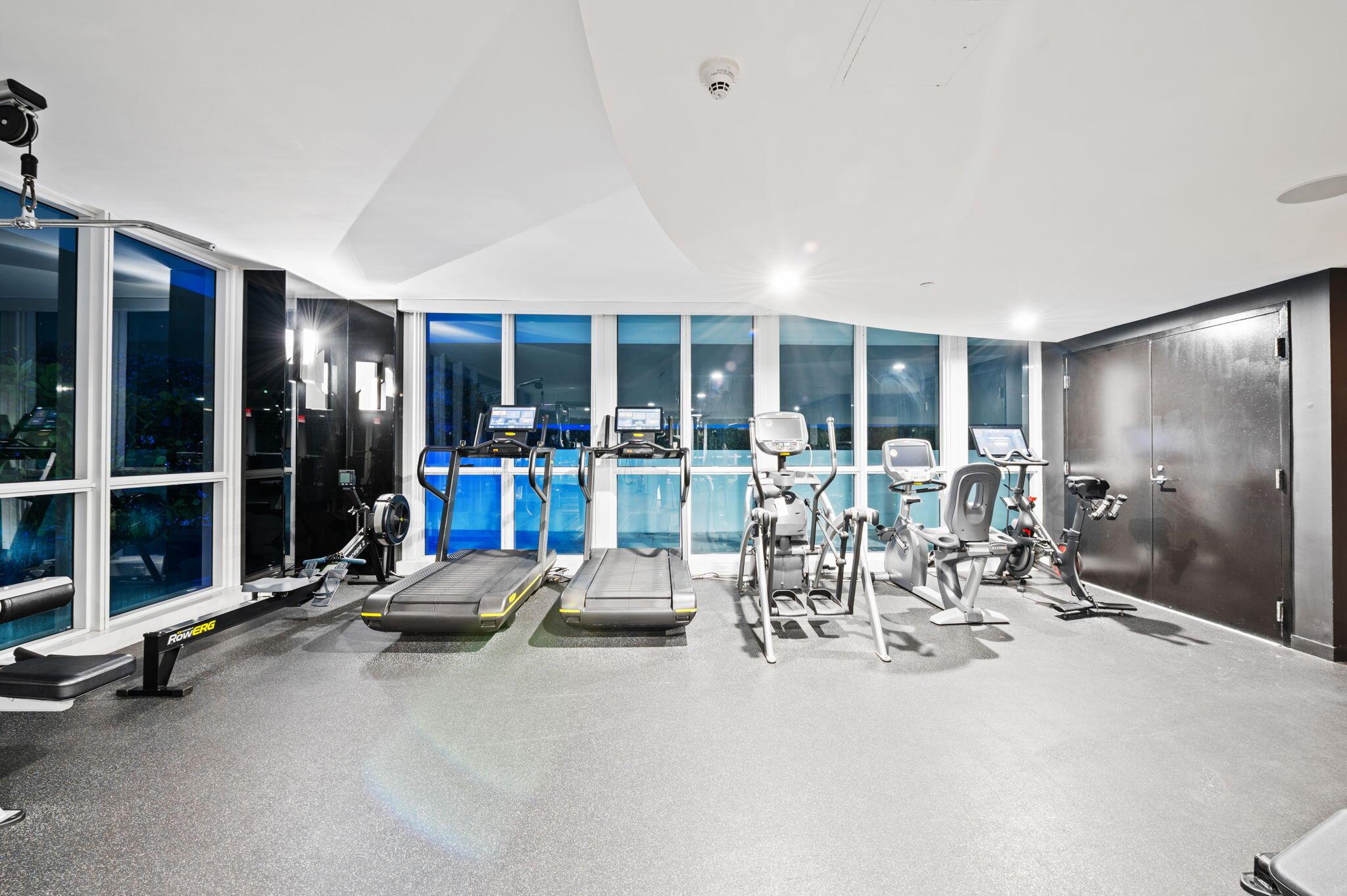 image The Bentley Bay Condo39