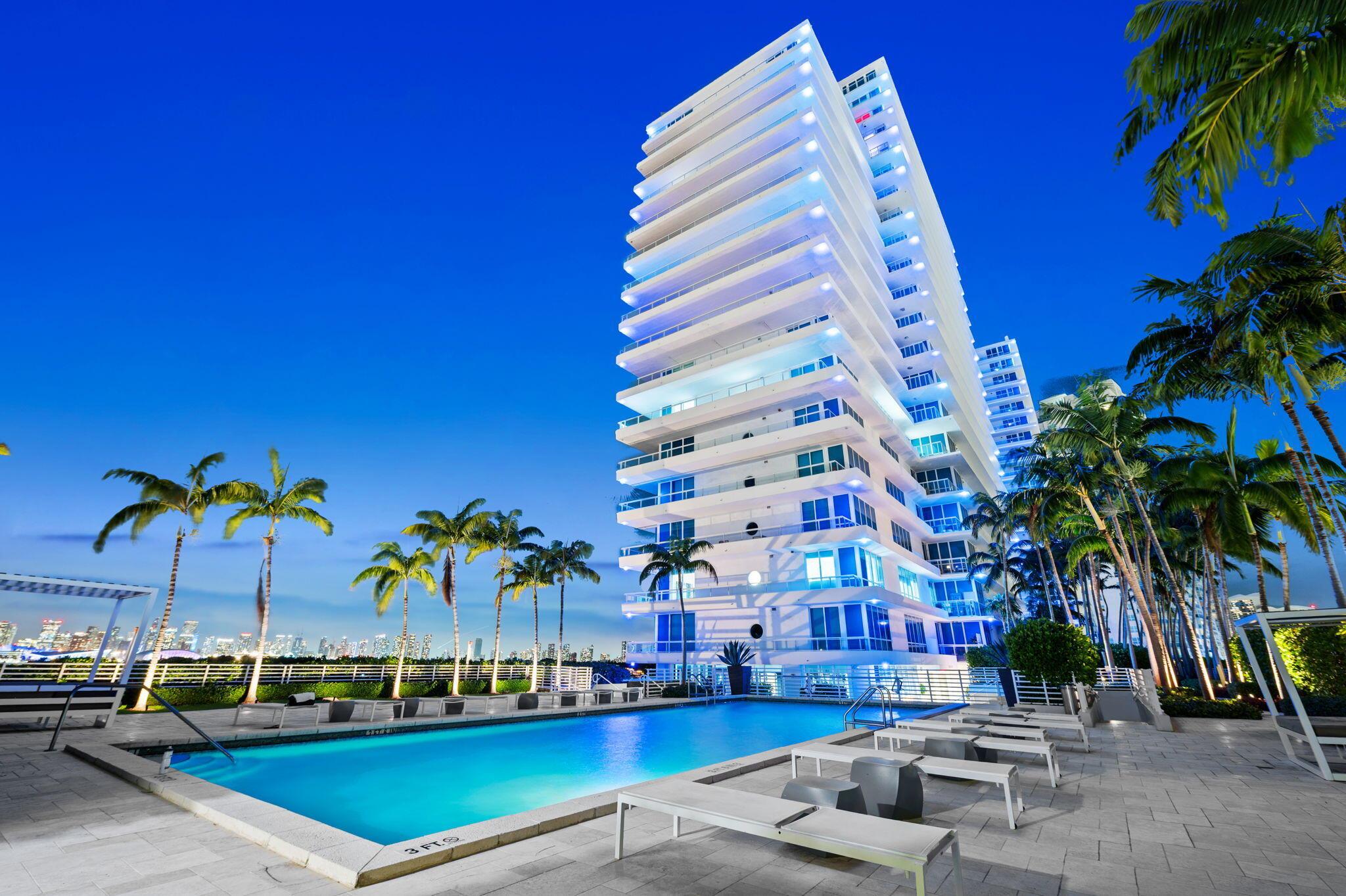 image The Bentley Bay Condo44