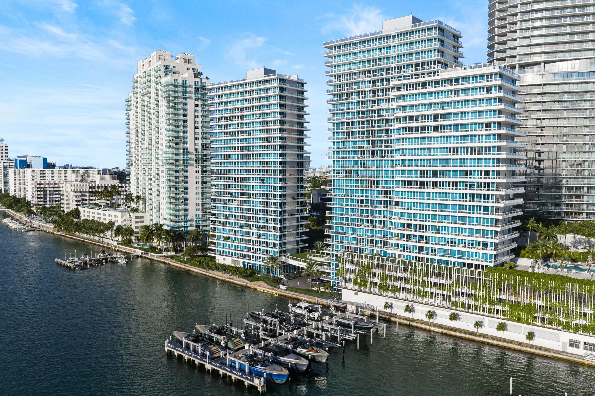 image The Bentley Bay Condo48