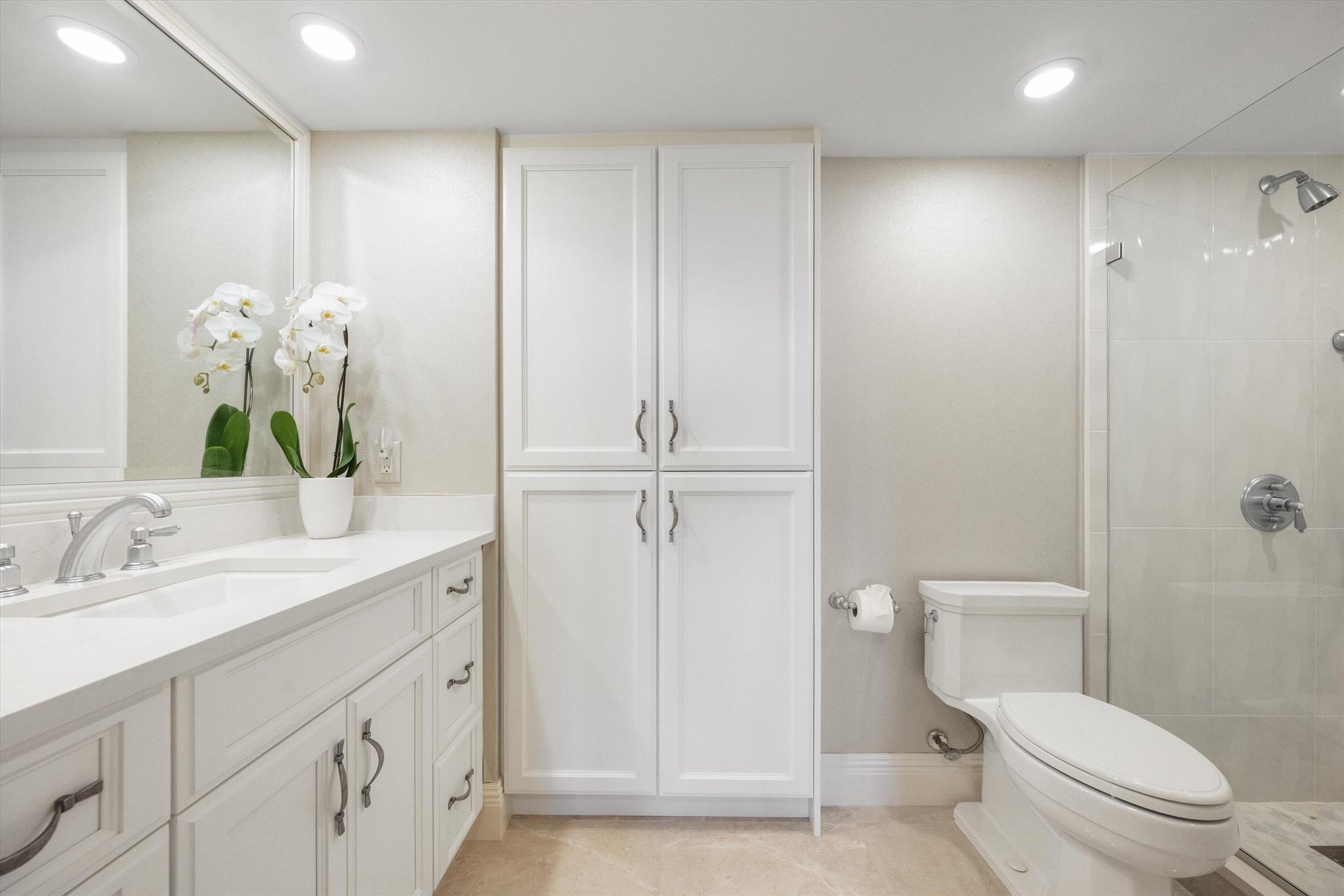 19850 Beach Rd #2b Jupiter, FL 33469