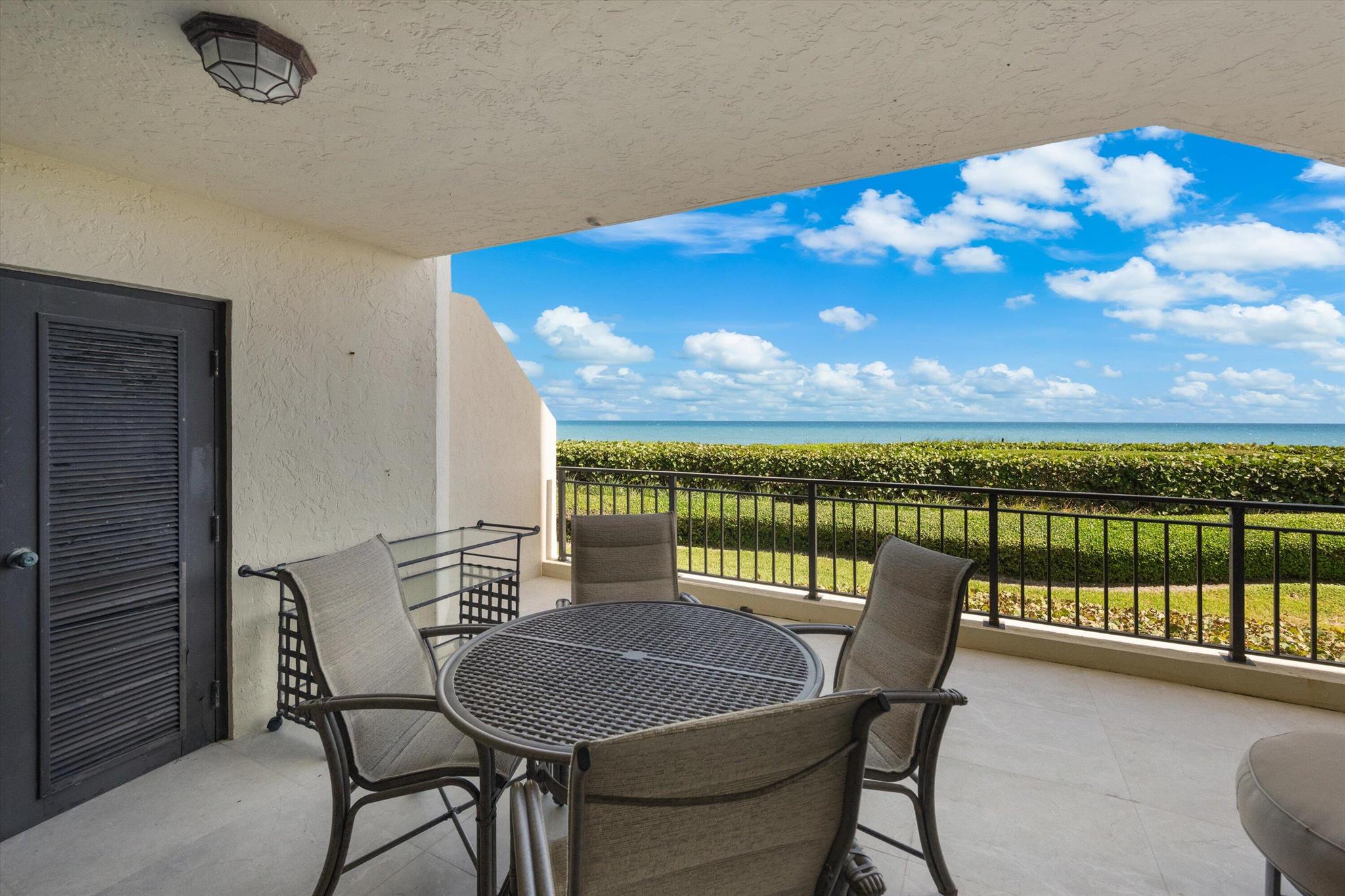 19850 Beach Rd #2b Jupiter, FL 33469