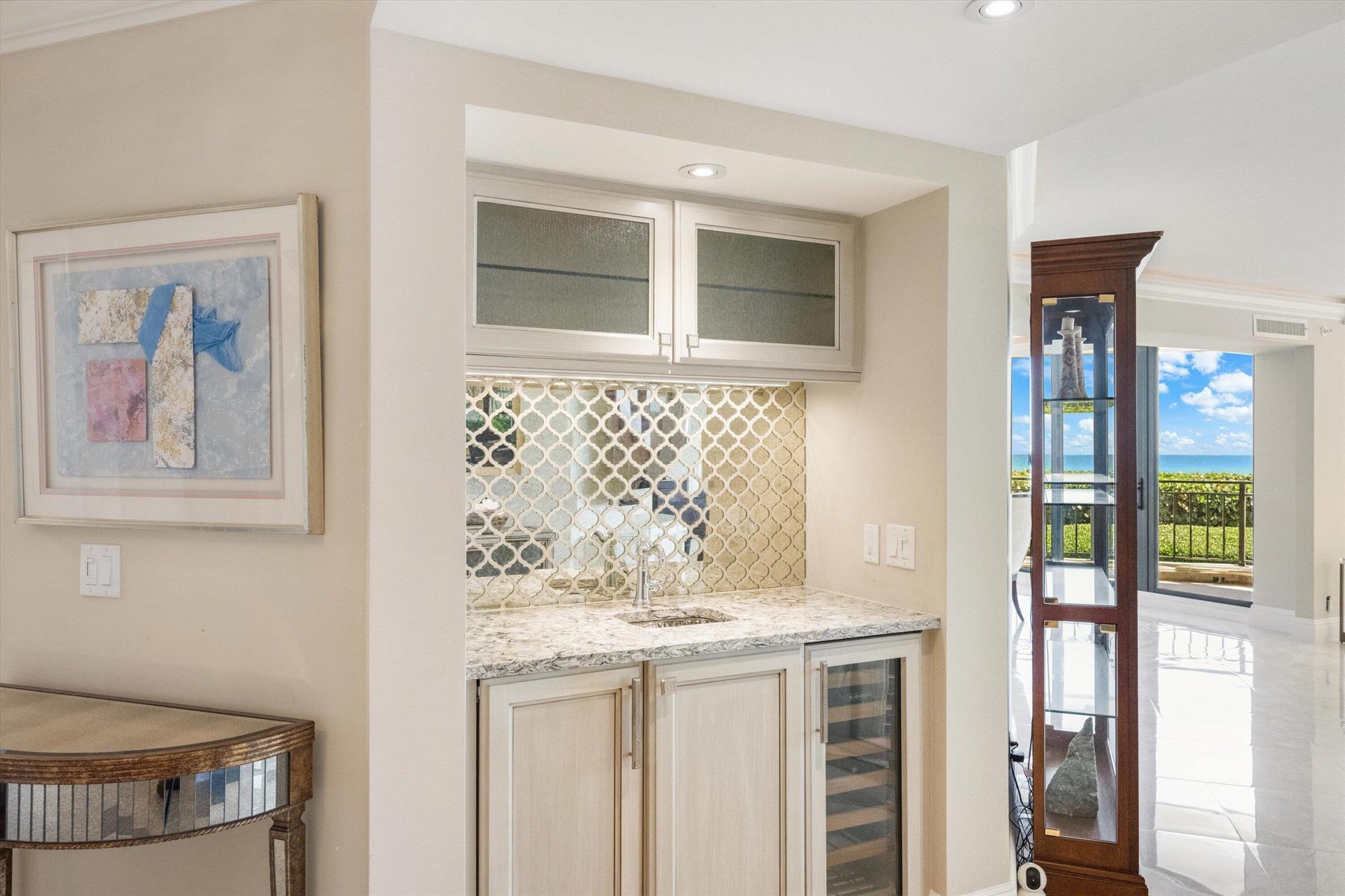 19850 Beach Rd #2b Jupiter, FL 33469