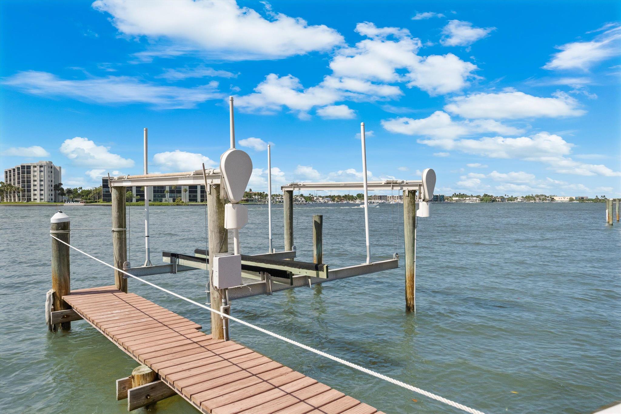 19850 Beach Rd #2b Jupiter, FL 33469