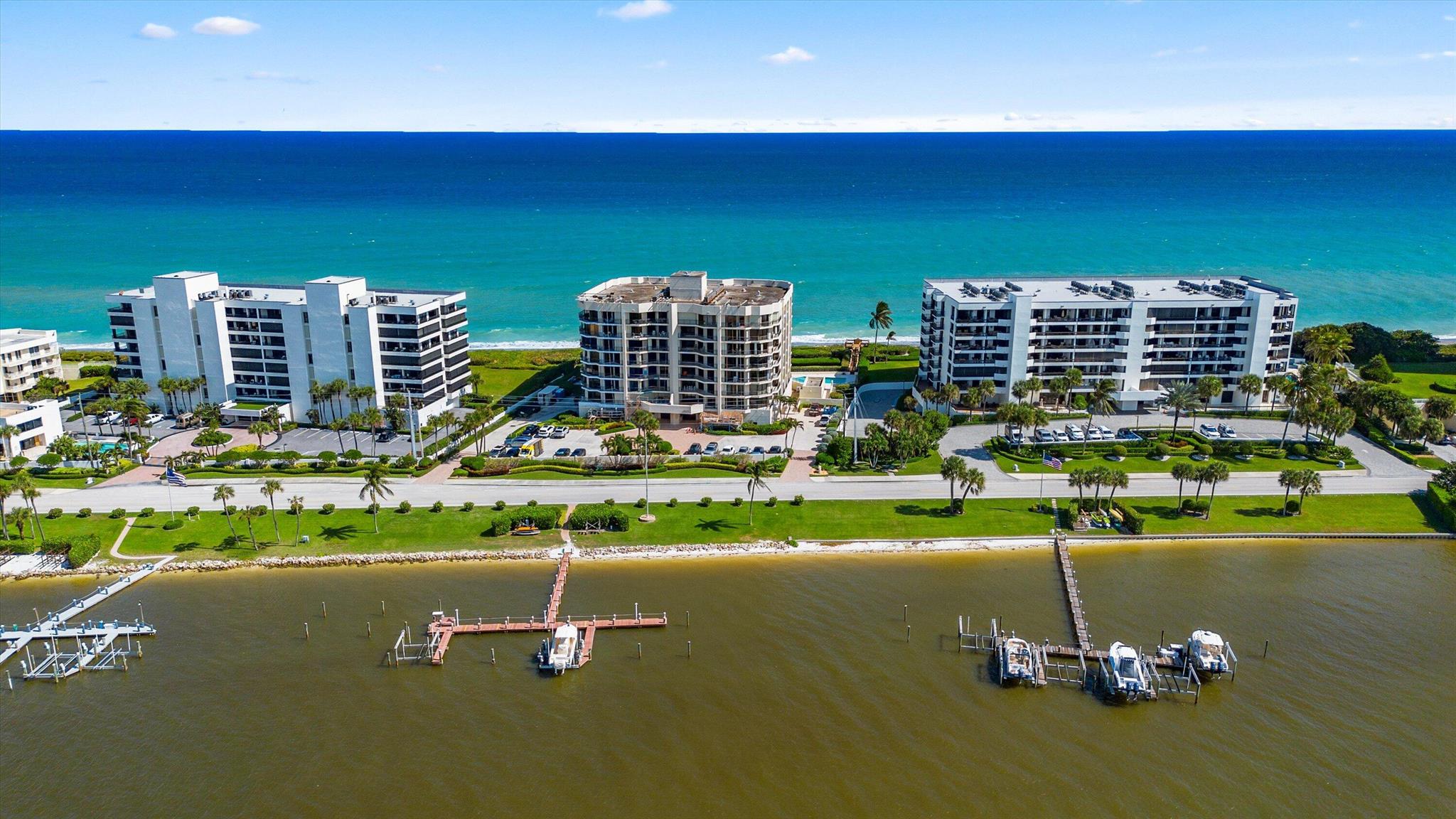 19850 Beach Rd #2b Jupiter, FL 33469