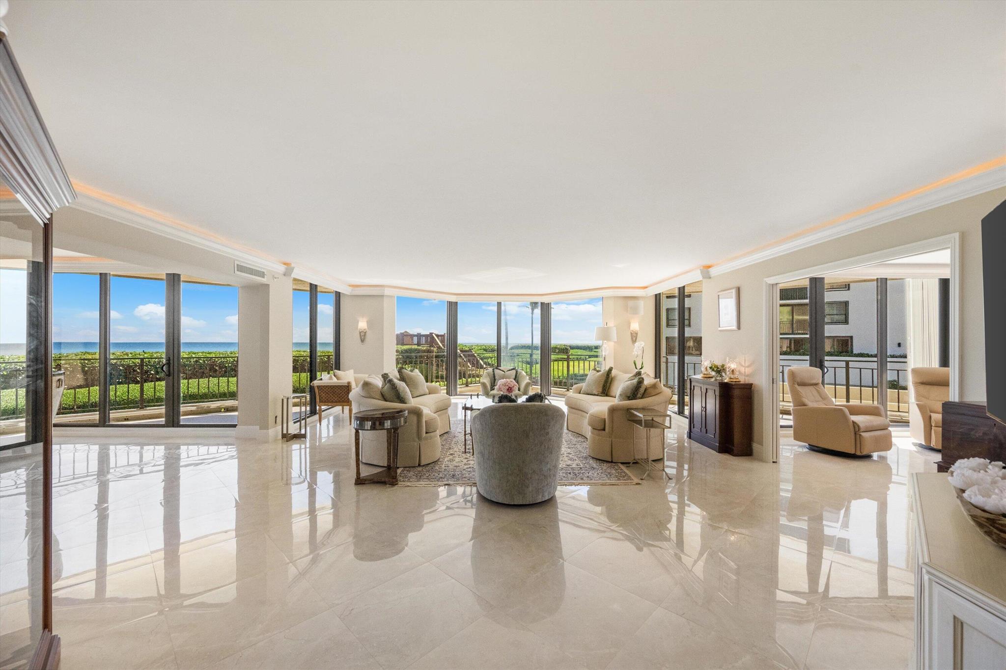 19850 Beach Rd #2b Jupiter, FL 33469