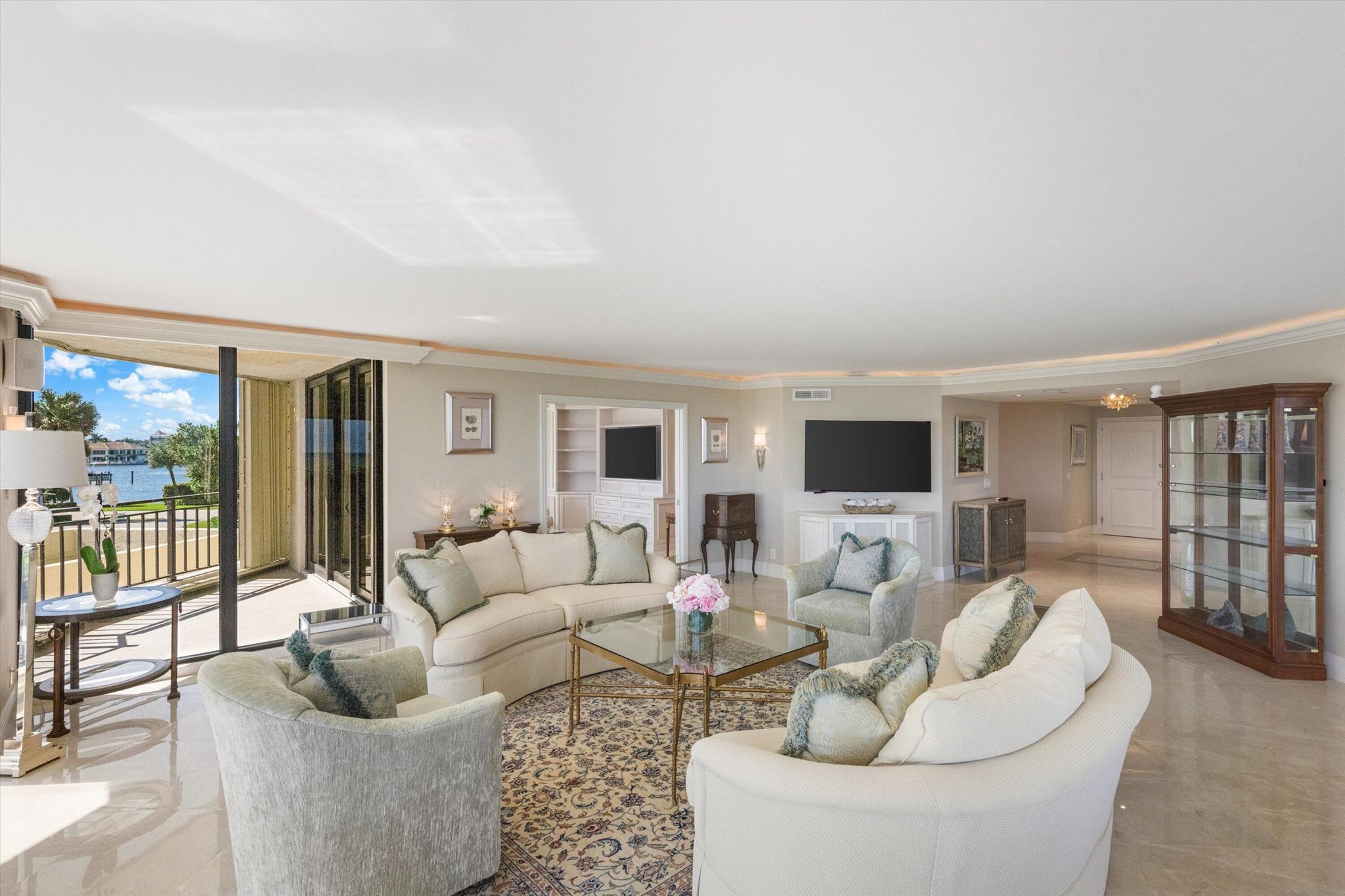 19850 Beach Rd #2b Jupiter, FL 33469