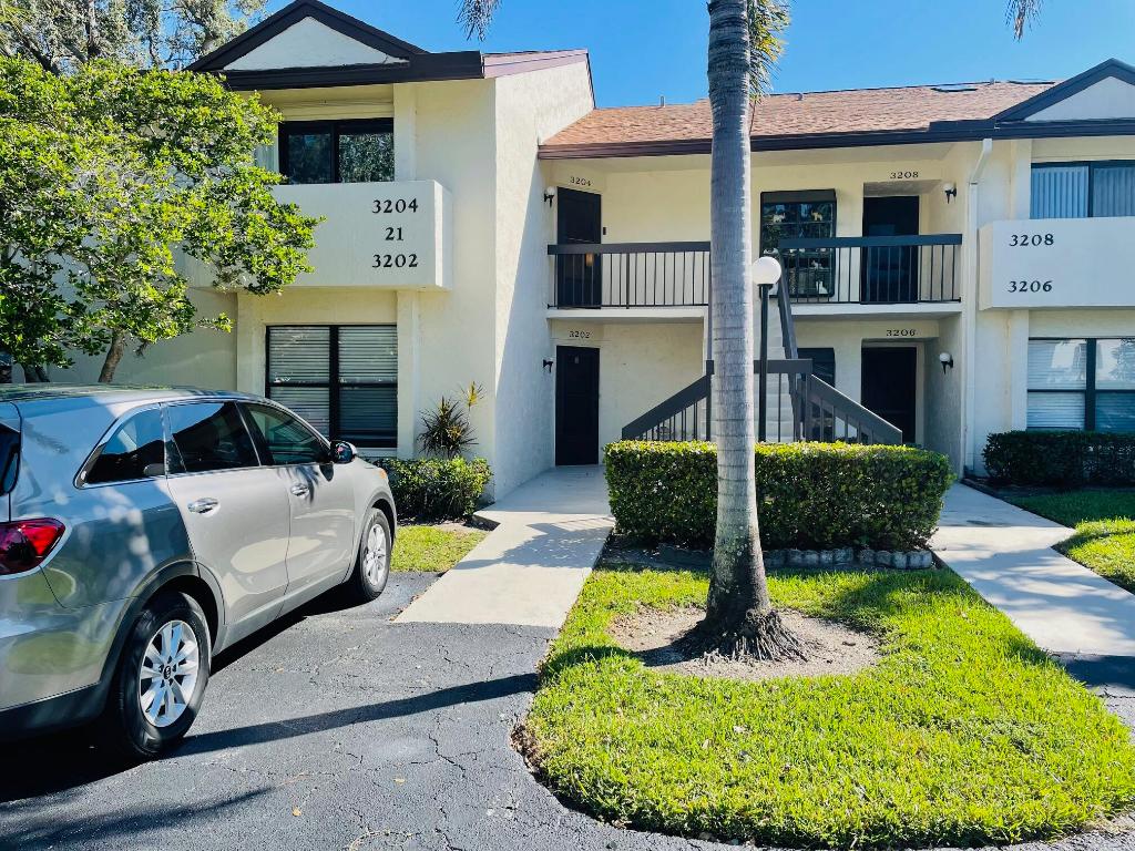 3204 Perimeter #3204