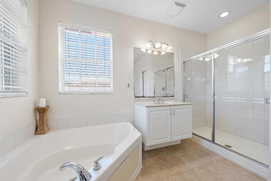 114 Via Santa Cruz Jupiter, FL 33458