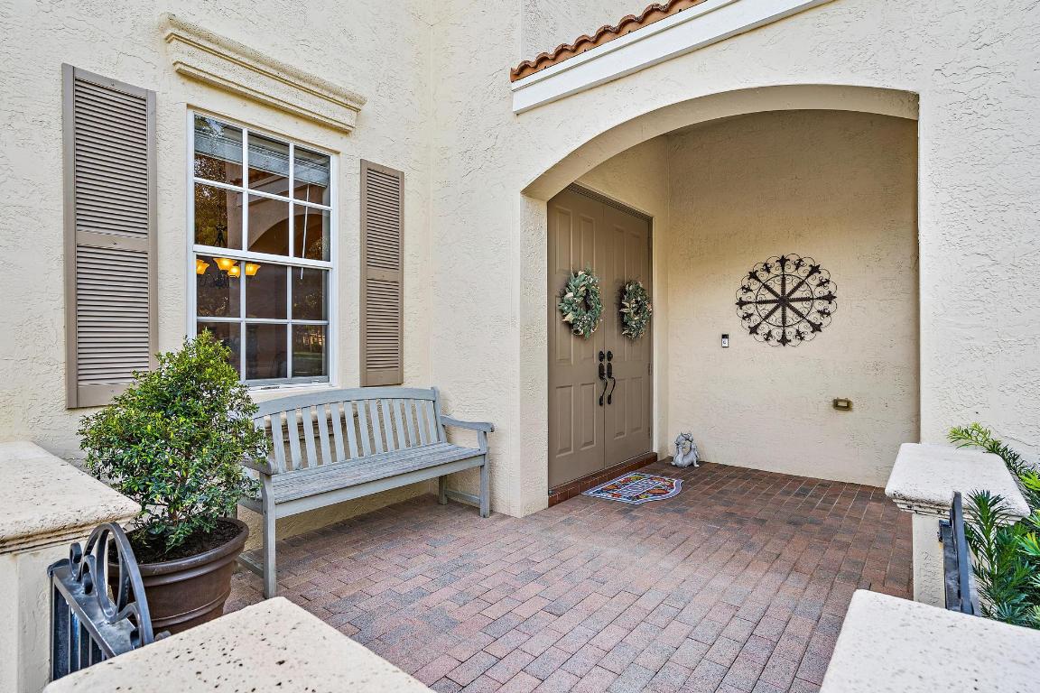 114 Via Santa Cruz Jupiter, FL 33458