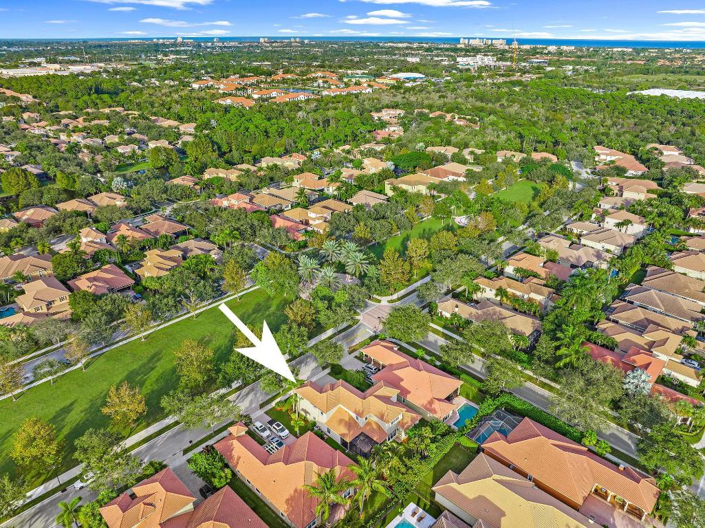 114 Via Santa Cruz Jupiter, FL 33458