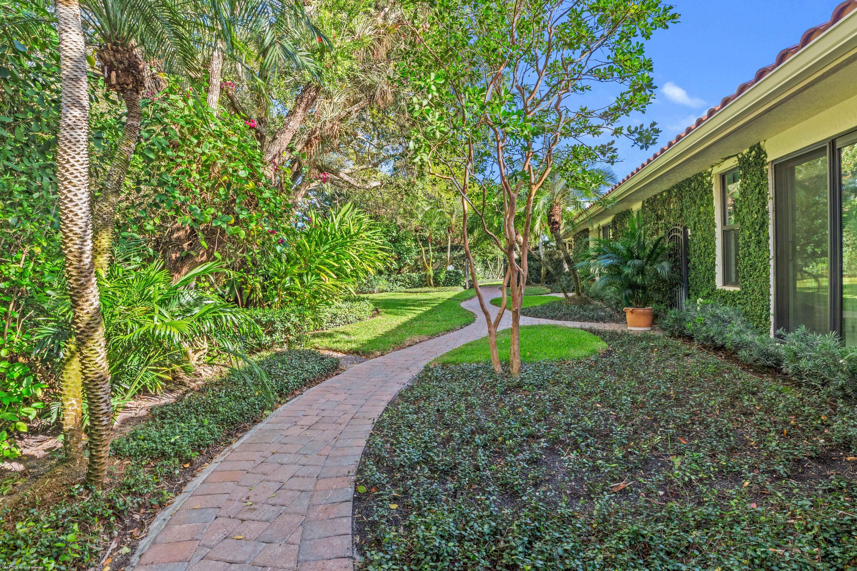 2426 Windsor Way Ct Wellington, FL 33414