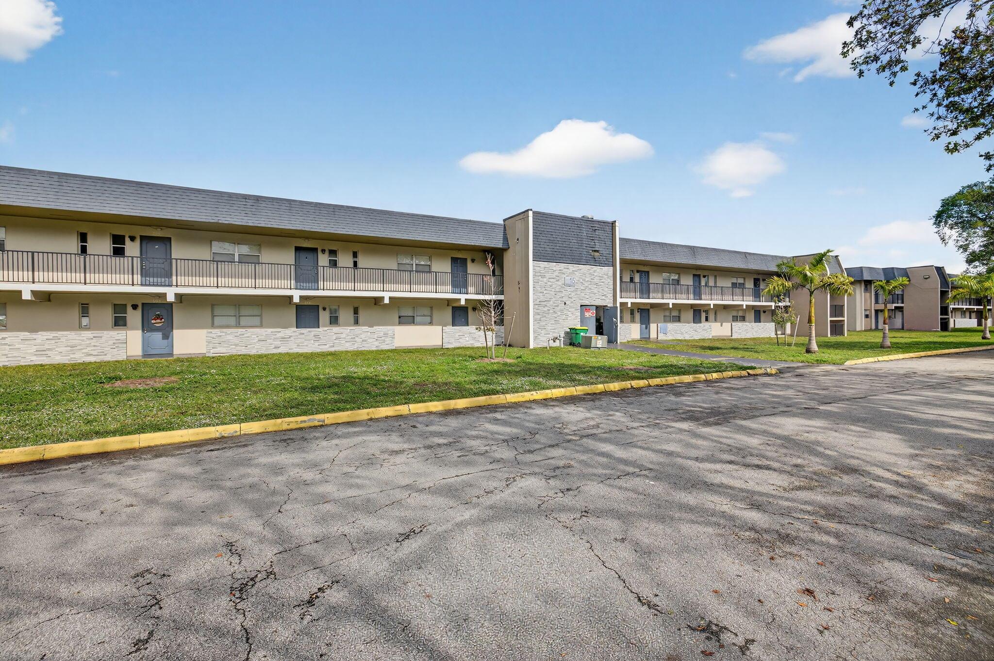 7925 Colony Cir #203