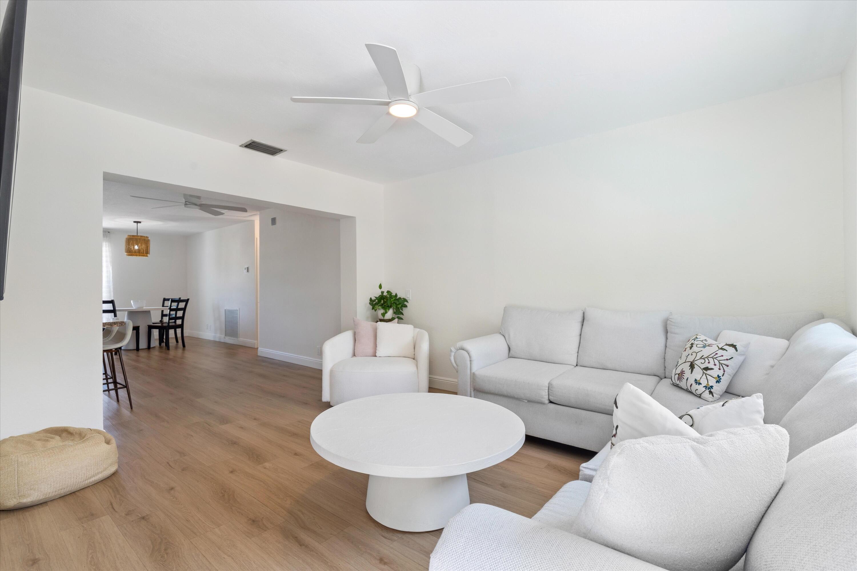 4921 NE 23rd Lighthouse Point, FL 33064