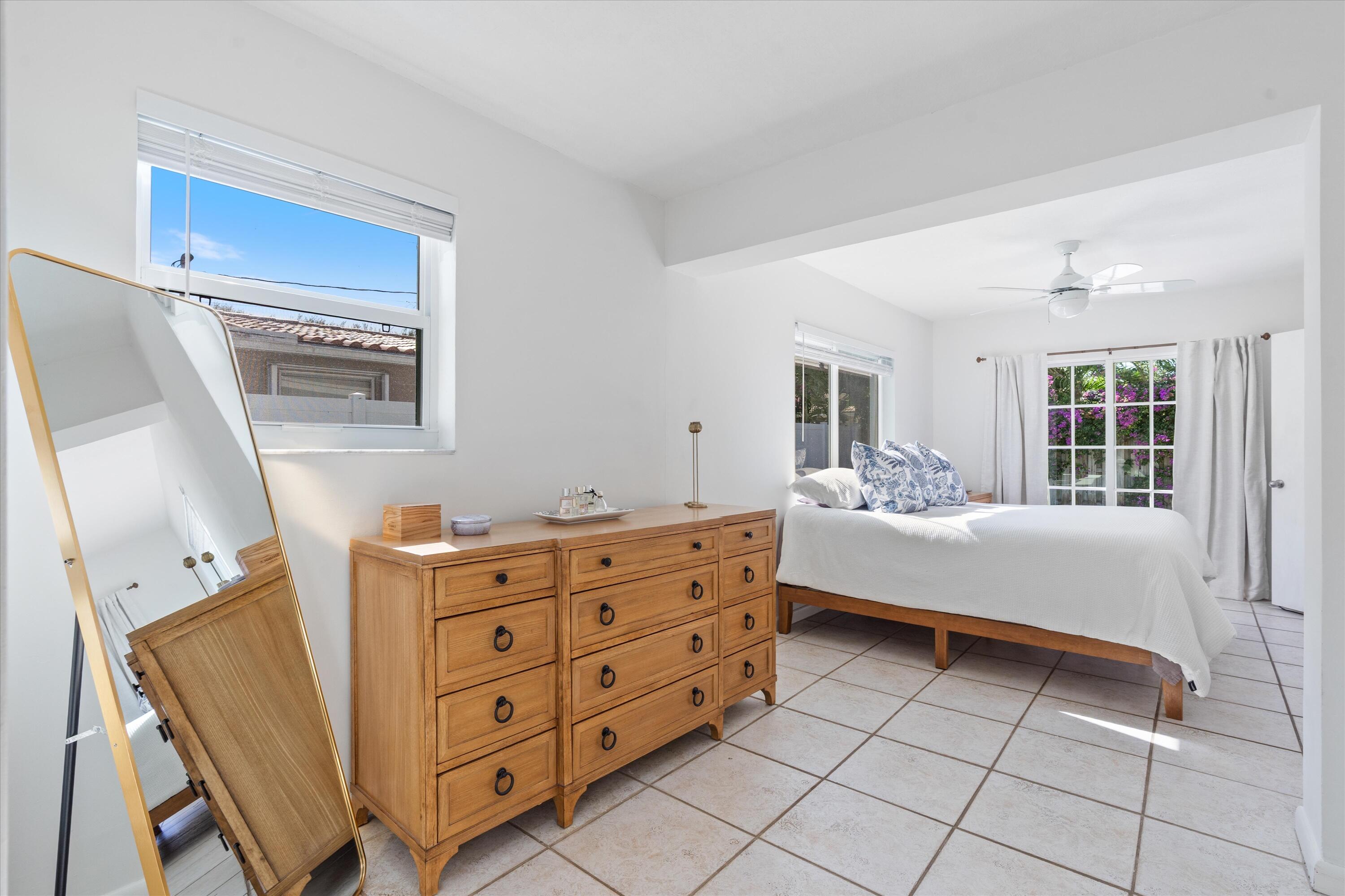 4921 NE 23rd Lighthouse Point, FL 33064