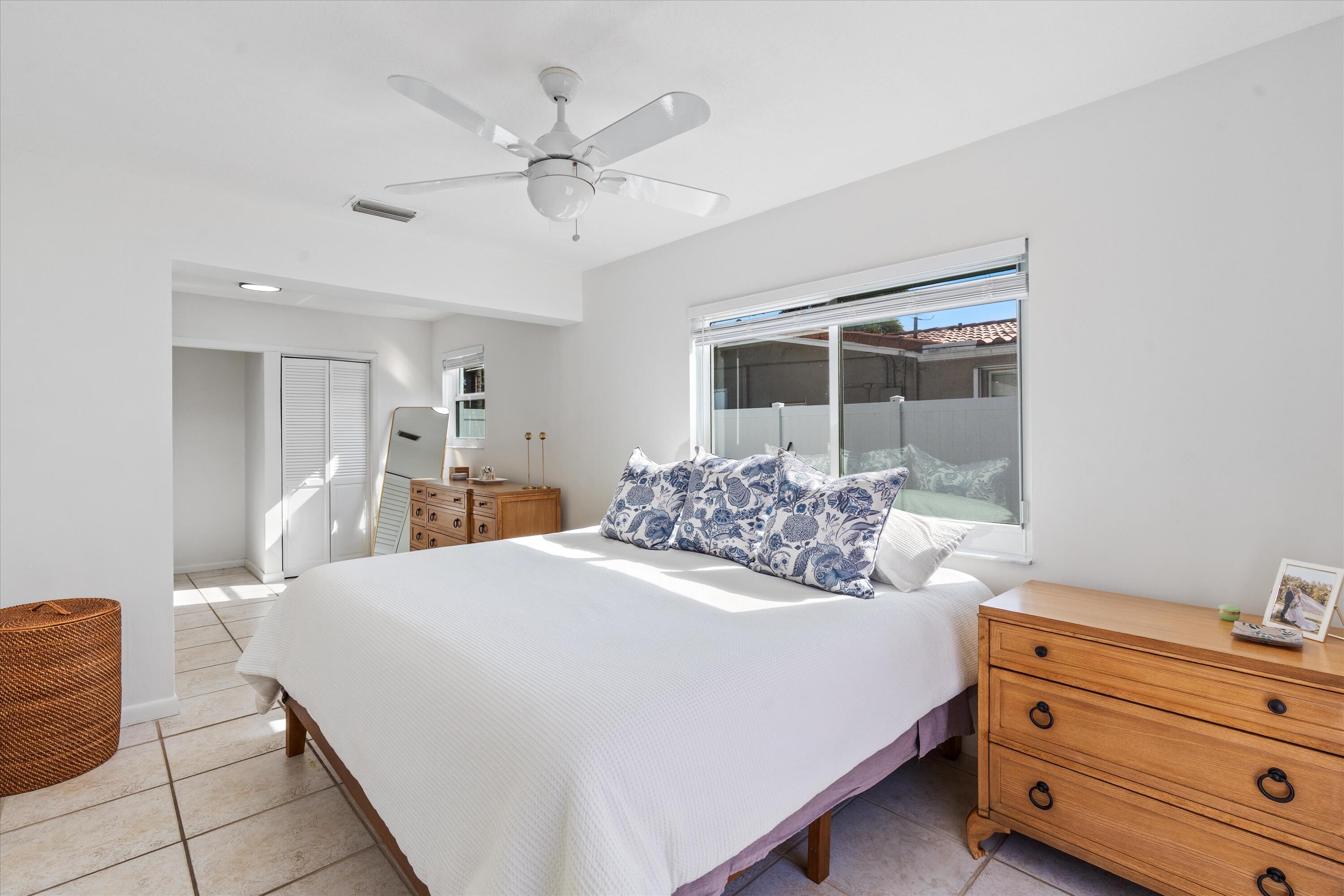 4921 NE 23rd Lighthouse Point, FL 33064