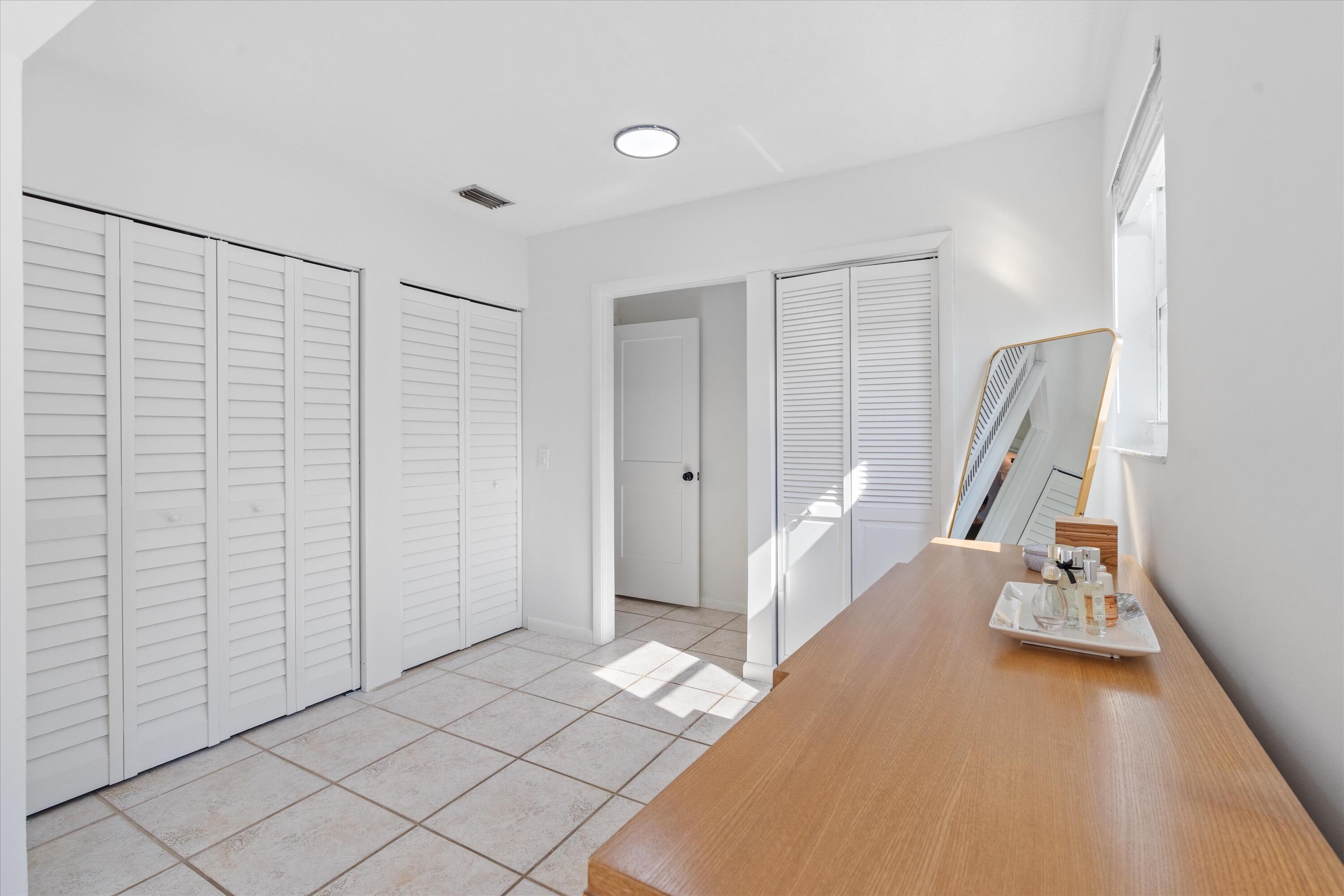 4921 NE 23rd Lighthouse Point, FL 33064