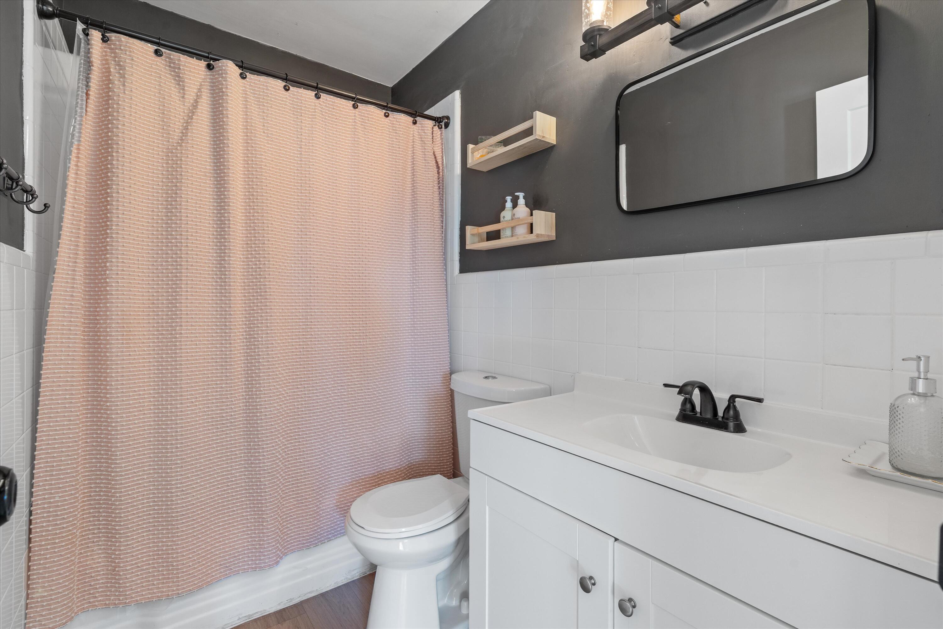 4921 NE 23rd Lighthouse Point, FL 33064