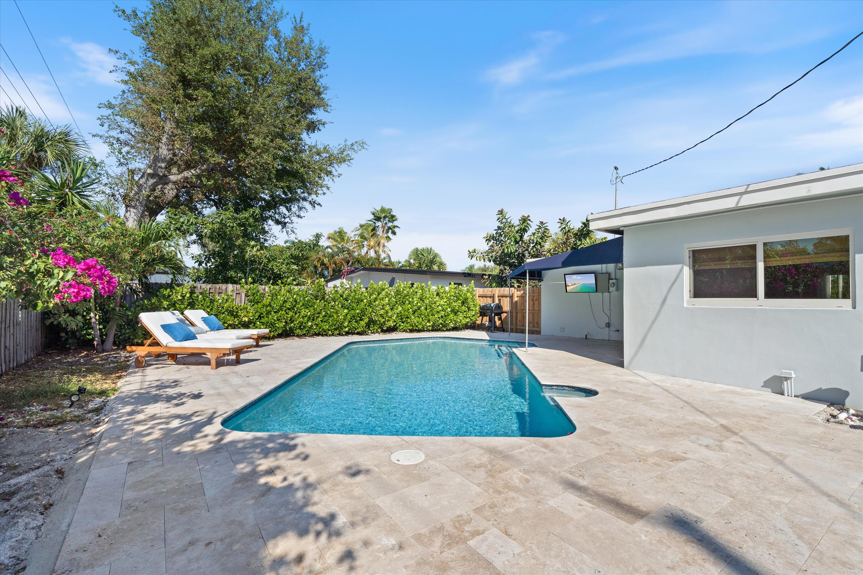 4921 NE 23rd Lighthouse Point, FL 33064