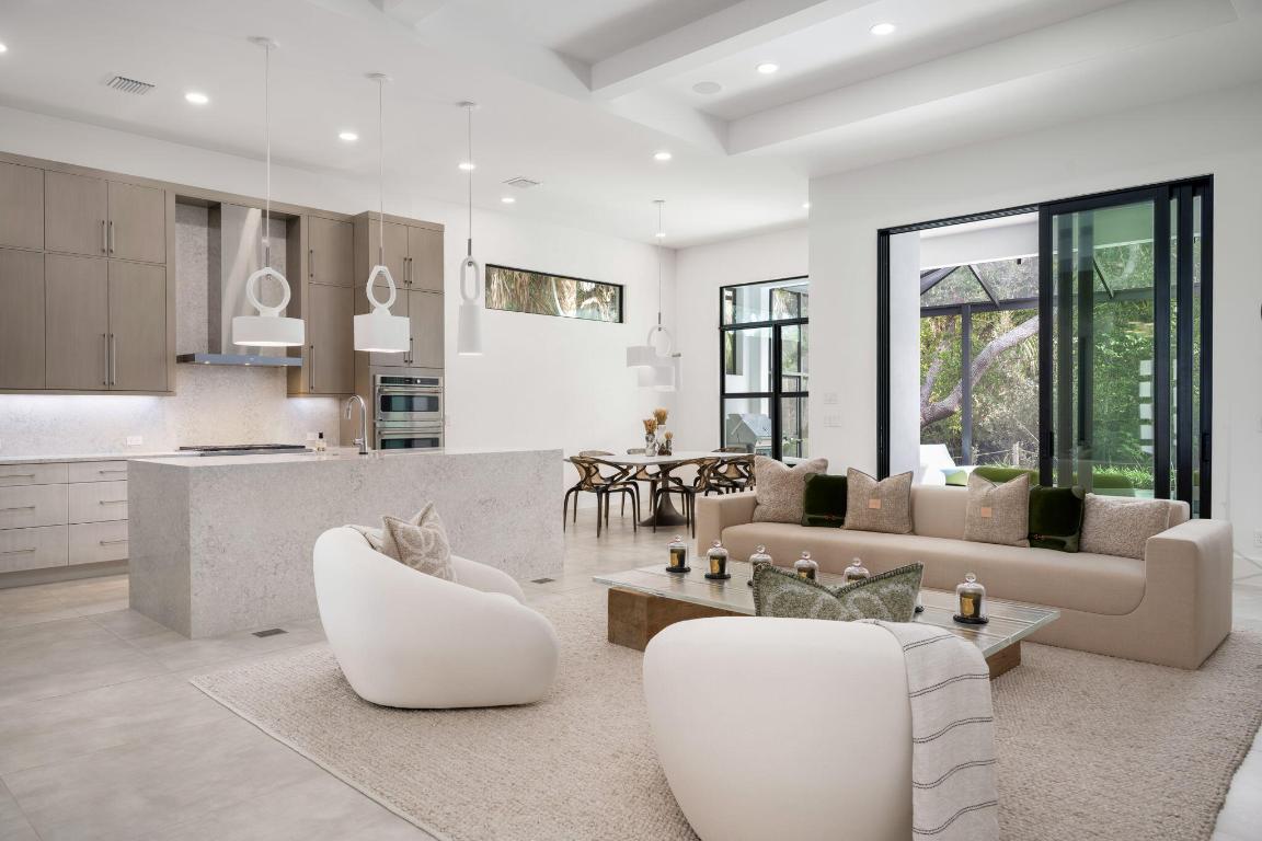 1930 Frosted Turquoise