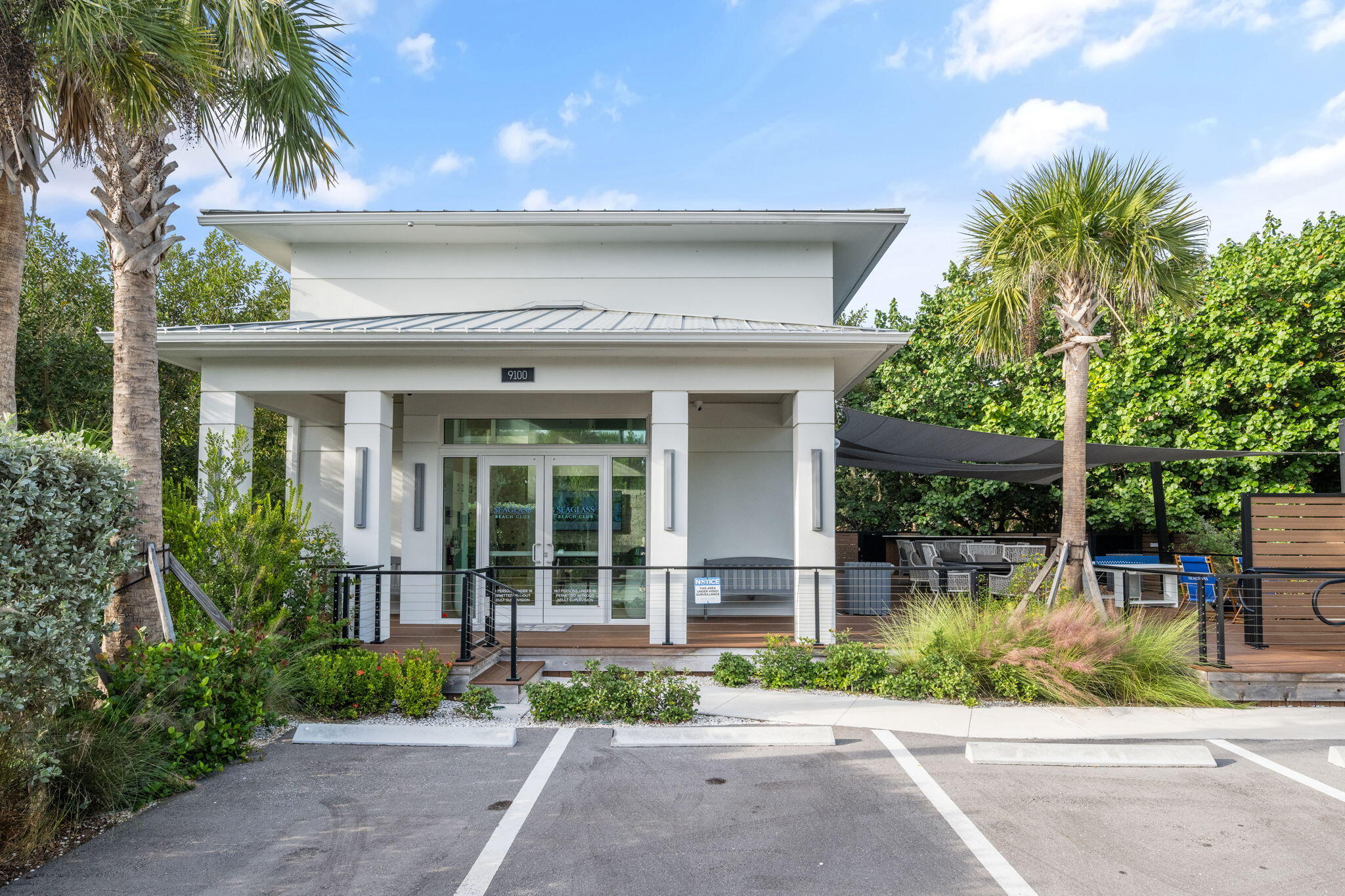 1930 Frosted Turquoise Vero Beach, FL 32963