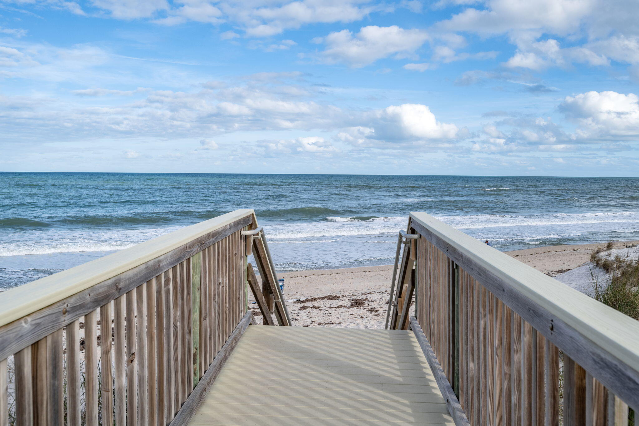 1930 Frosted Turquoise Vero Beach, FL 32963