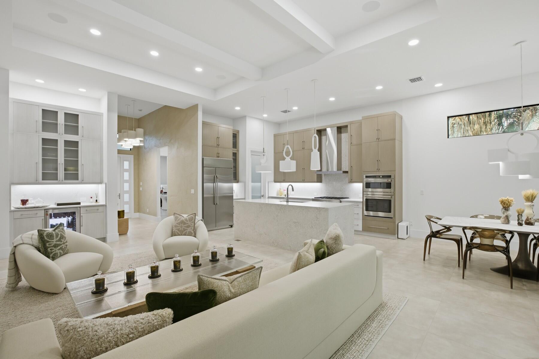1930 Frosted Turquoise Vero Beach, FL 32963