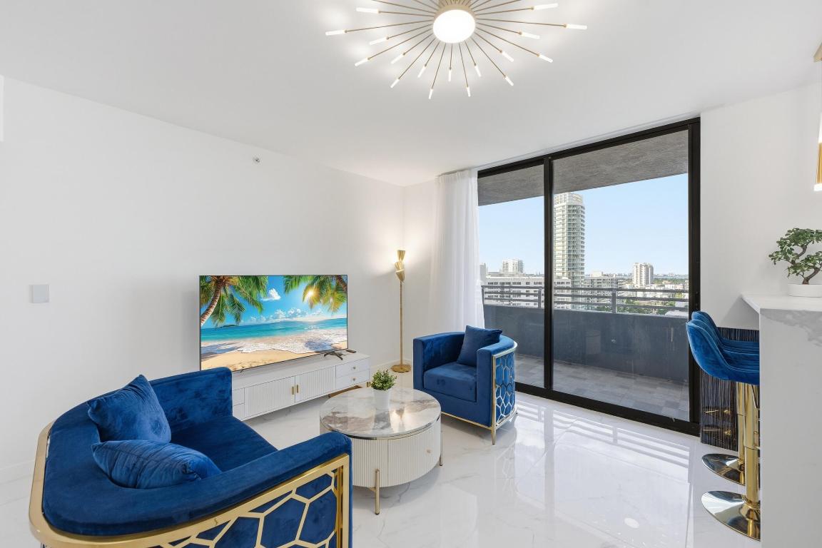 1330 West #1711 Miami Beach, FL 33139