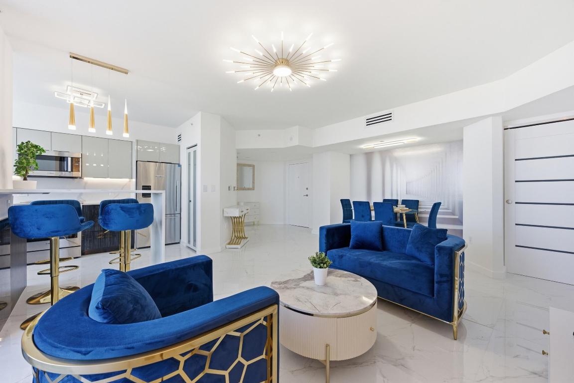 1330 West #1711 Miami Beach, FL 33139